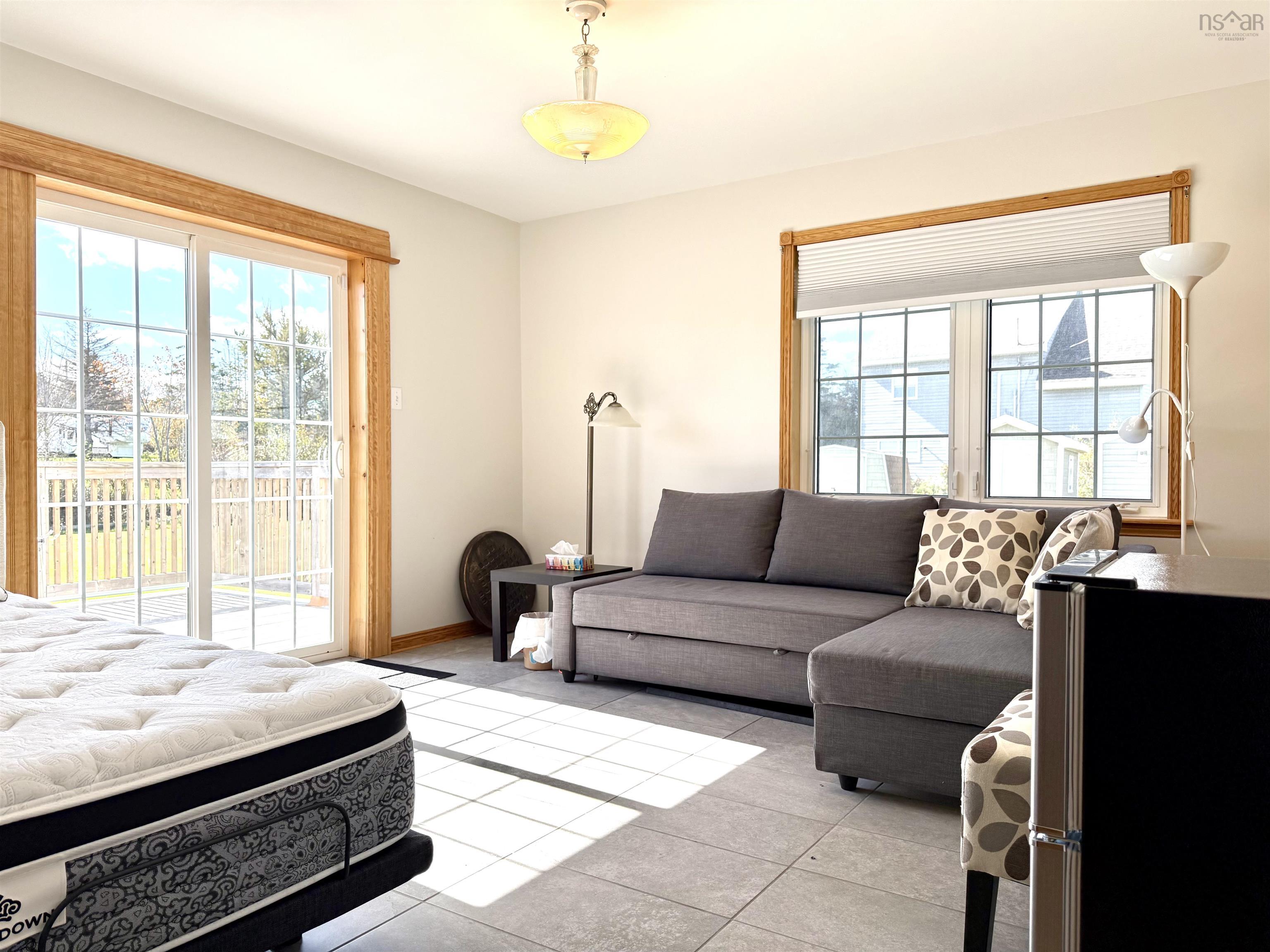 $649,900.00: 16 Rose Lane, Port Howe