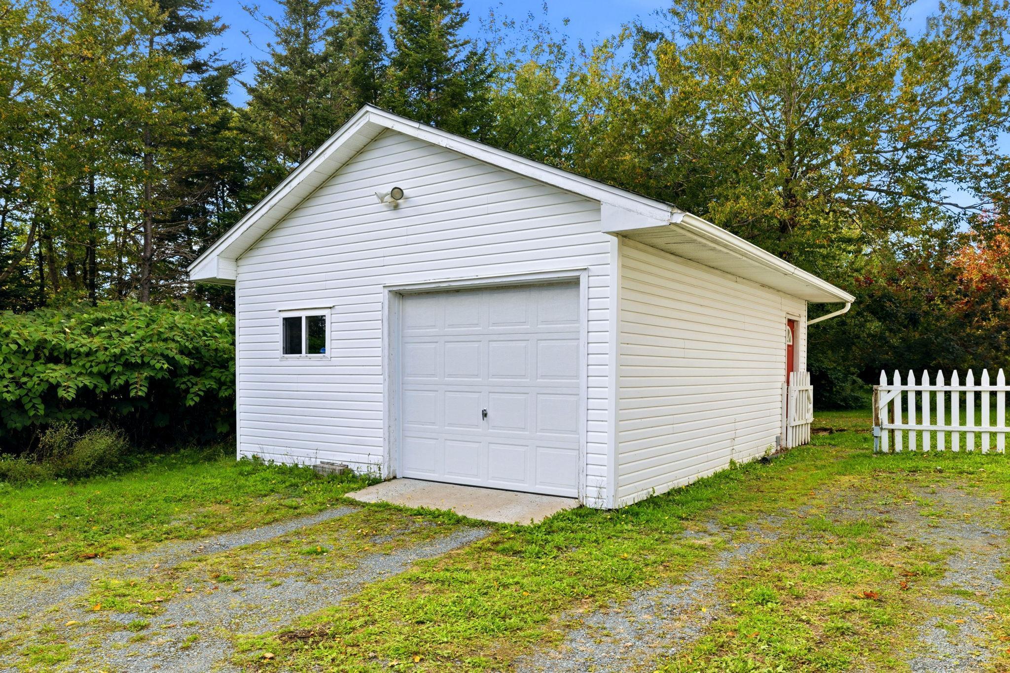 10 Dyke Road, Eastern Passage, NS (MLS® 202625487)