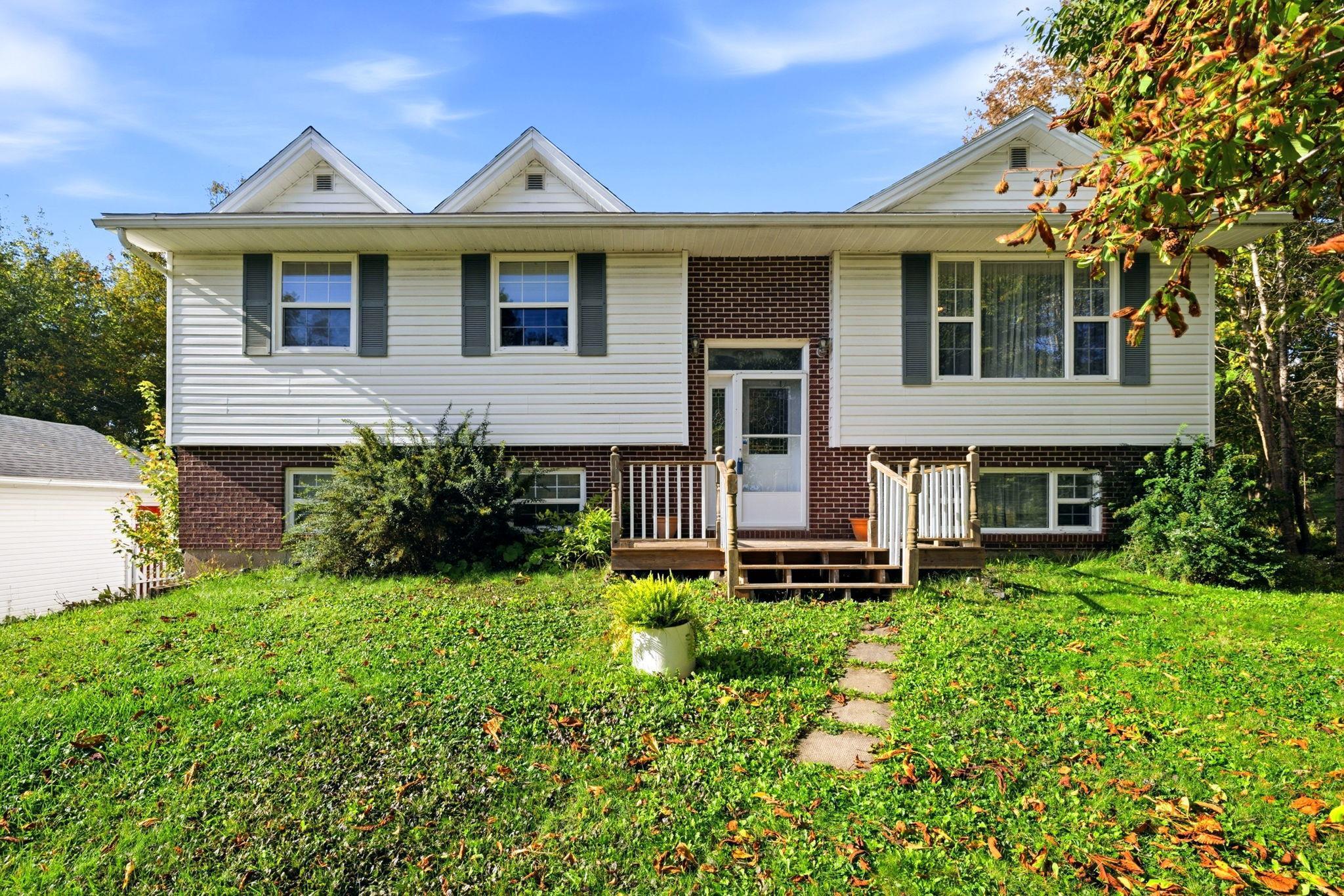 10 Dyke Road, Eastern Passage, NS (MLS® 202625487)
