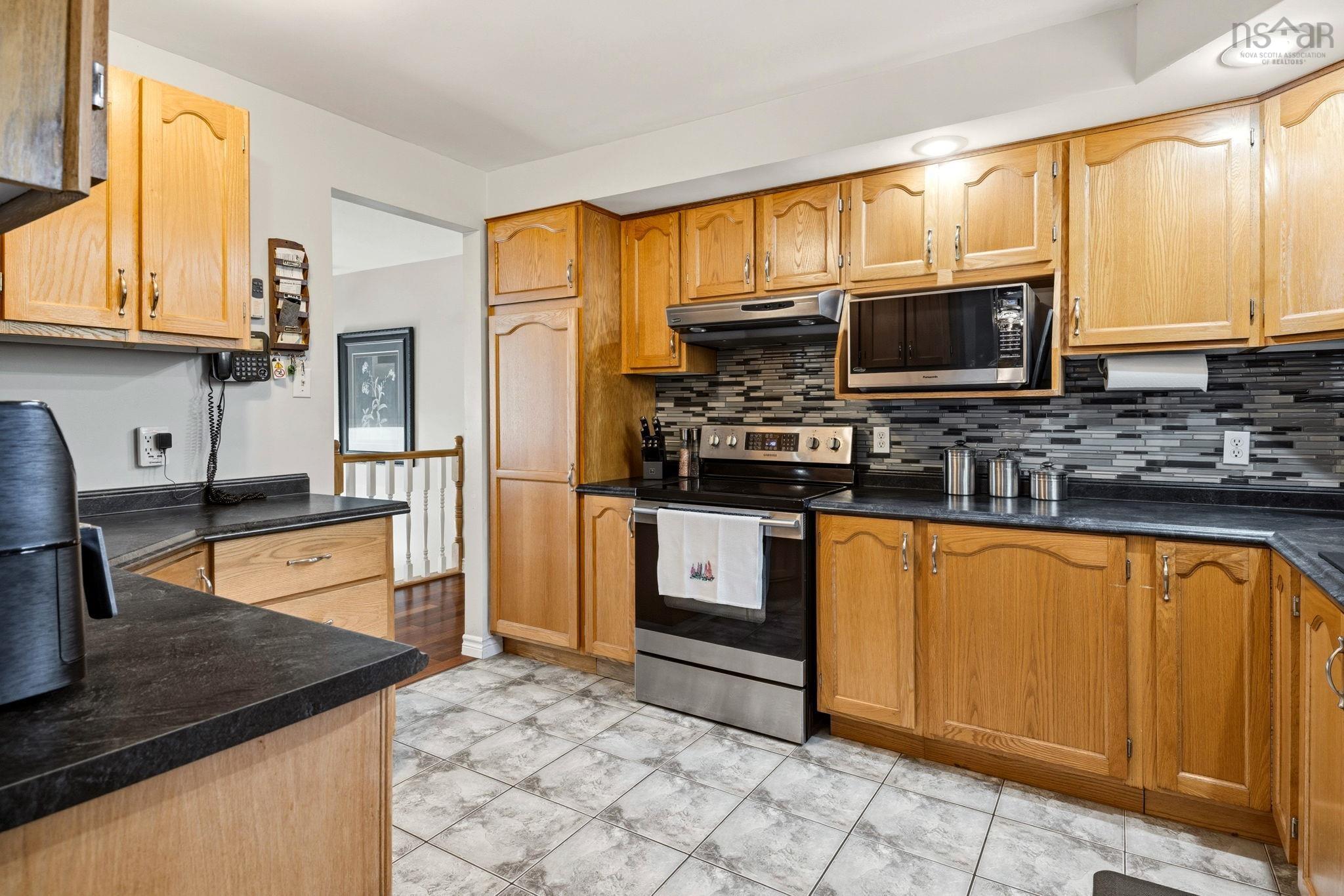 10 Dyke Road, Eastern Passage, NS (MLS® 202625487)