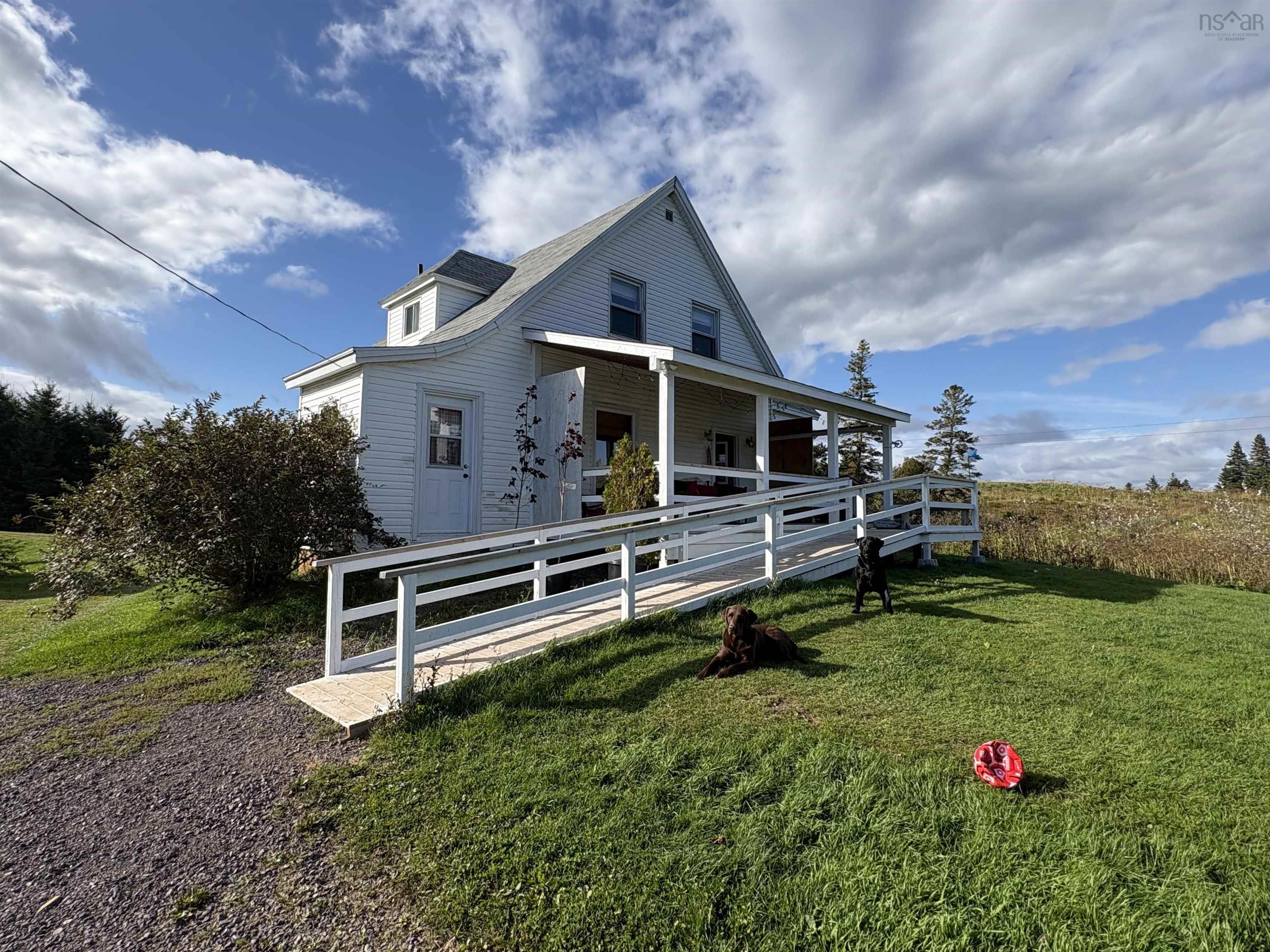 $749,000.00: 240 Bona Road, Cap La Ronde