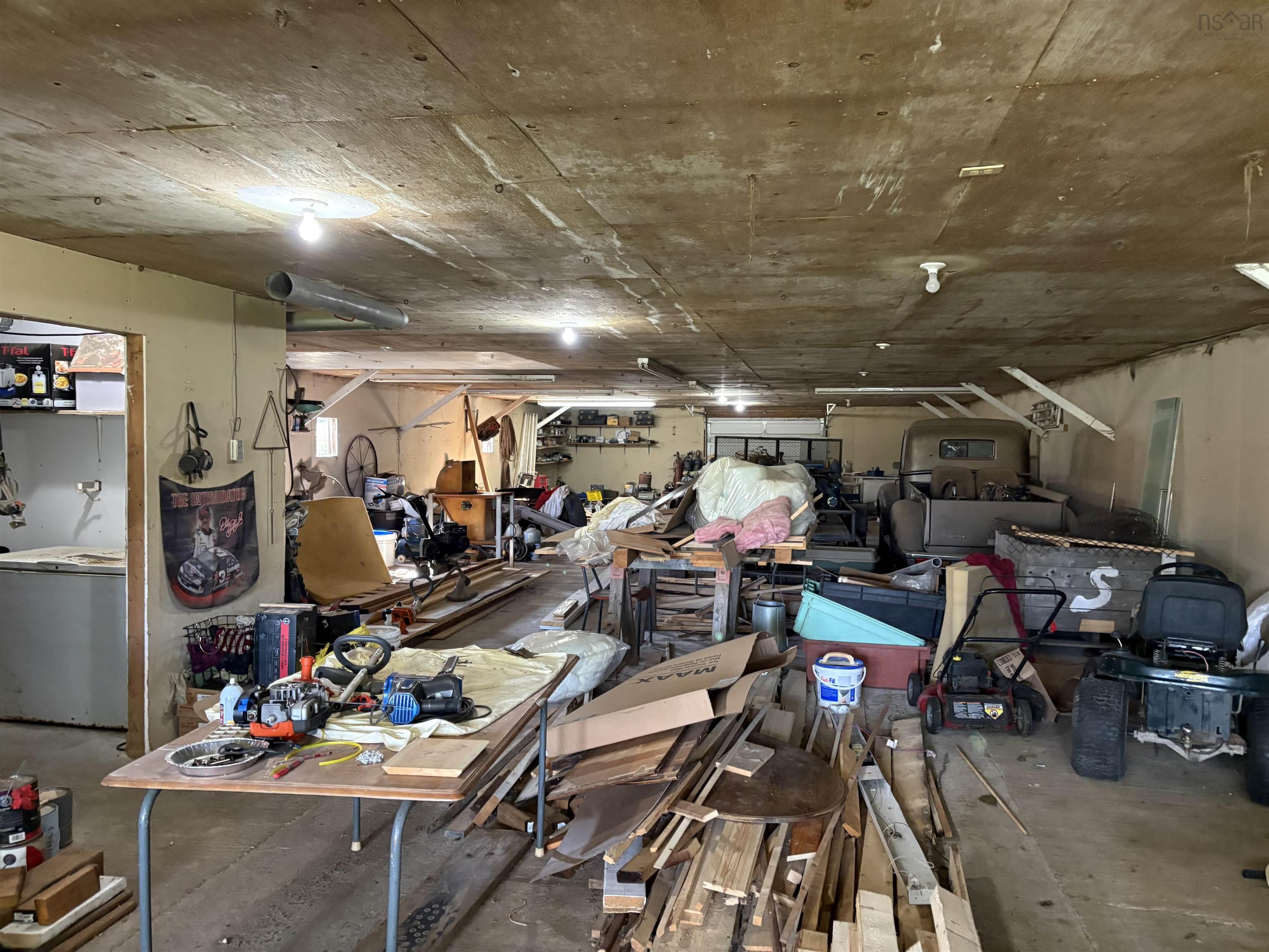 $749,000.00: 240 Bona Road, Cap La Ronde