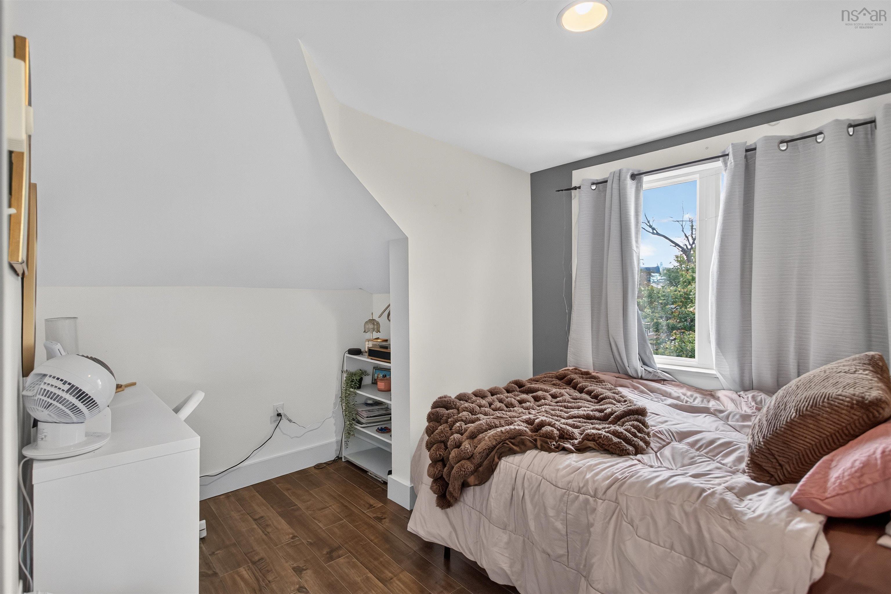 6421/6423 Coburg Road, Halifax, NS (MLS® 202625895)