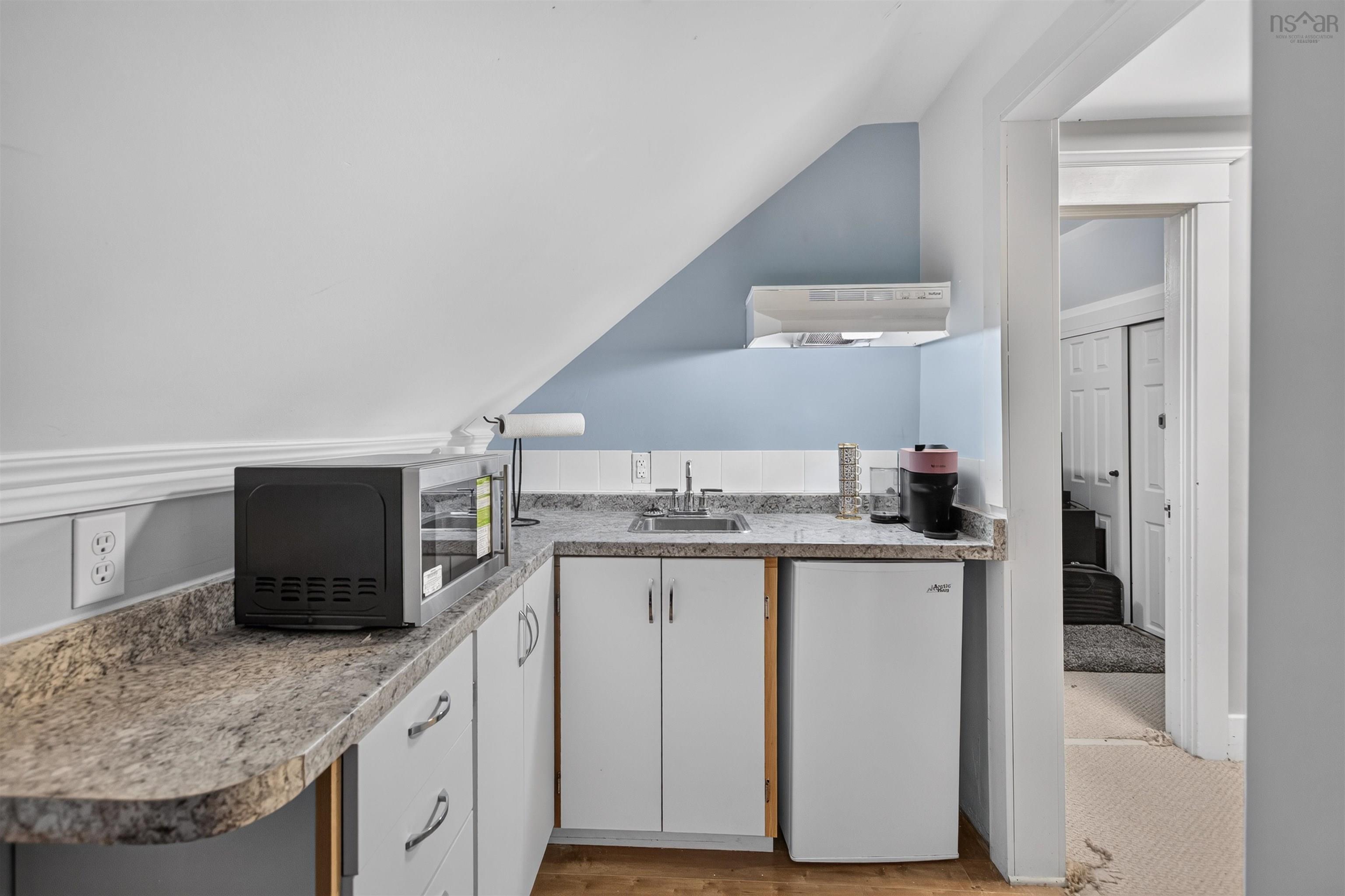 6421/6423 Coburg Road, Halifax, NS (MLS® 202625895)