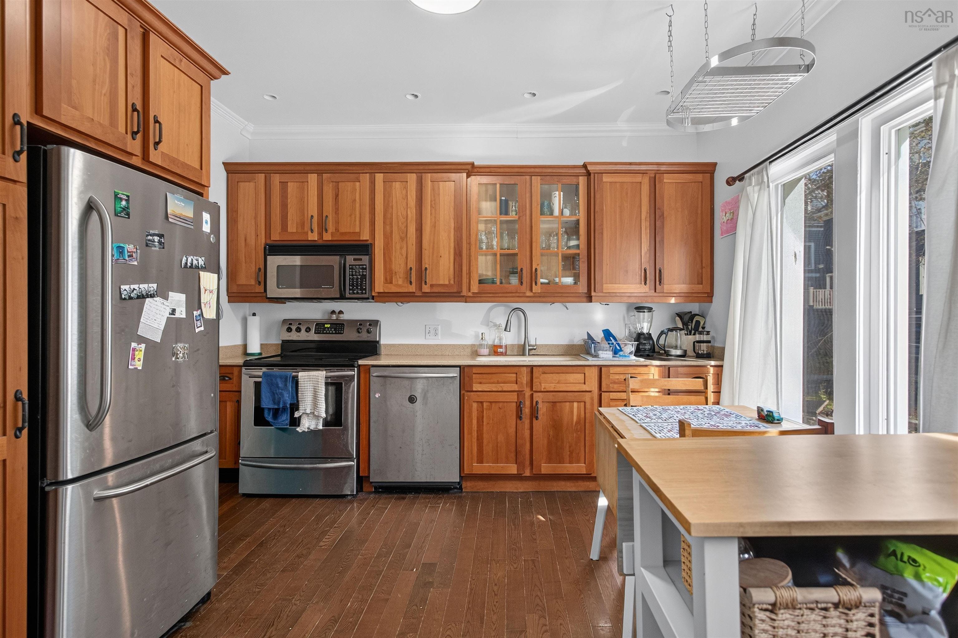 6421/6423 Coburg Road, Halifax, NS (MLS® 202625895)