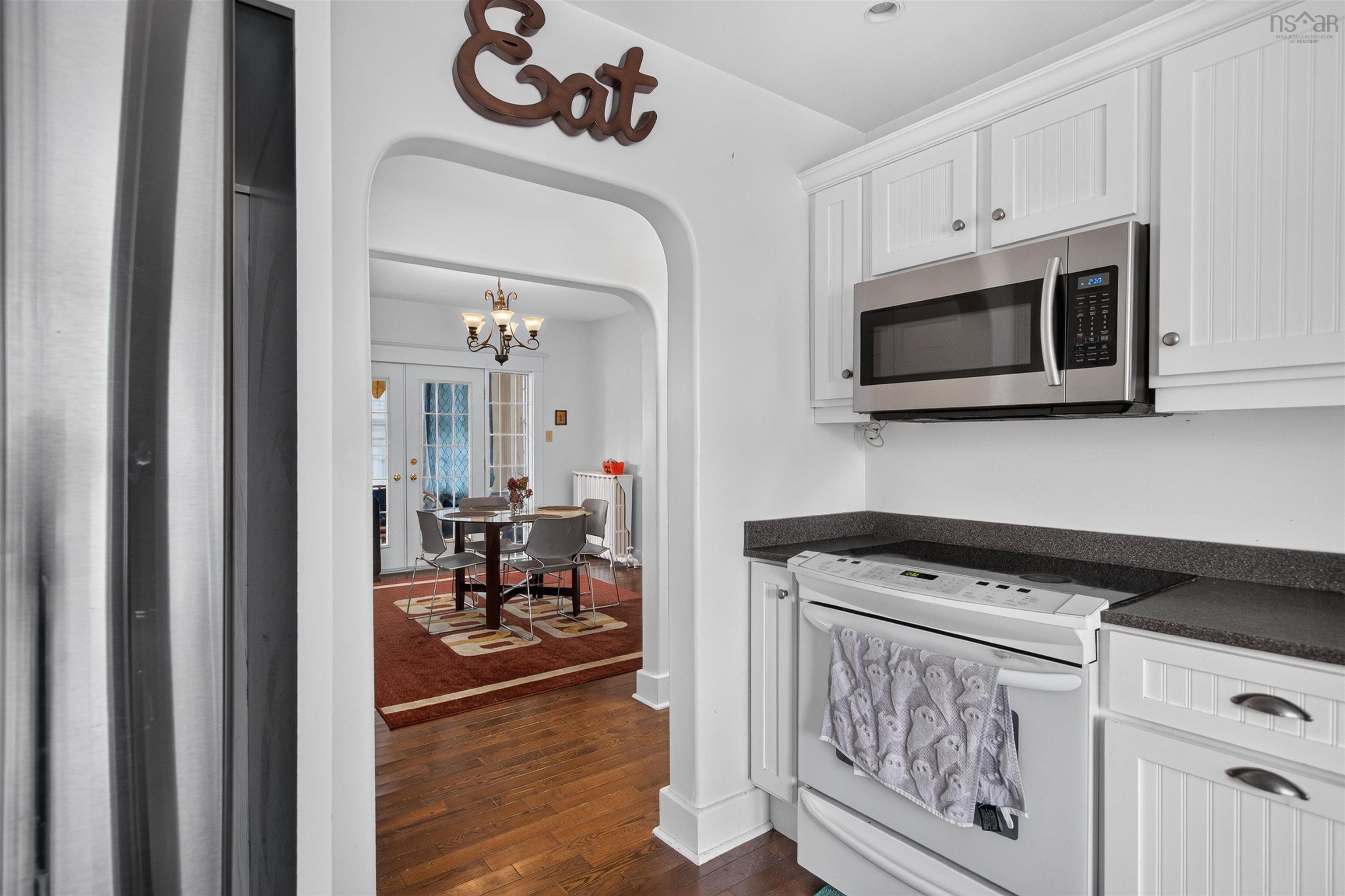 6421/6423 Coburg Road, Halifax, NS (MLS® 202625896)