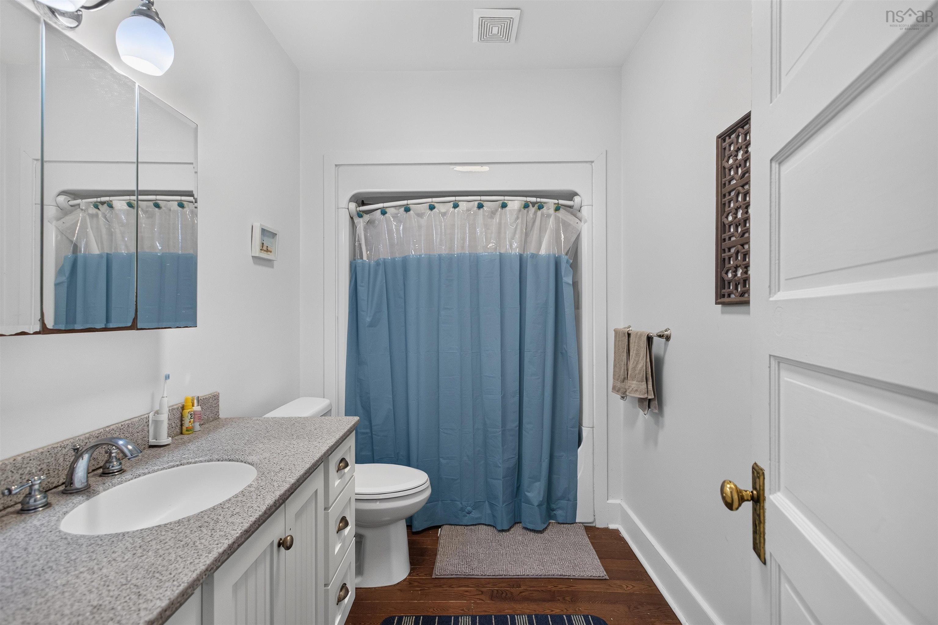 6421/6423 Coburg Road, Halifax, NS (MLS® 202625896)