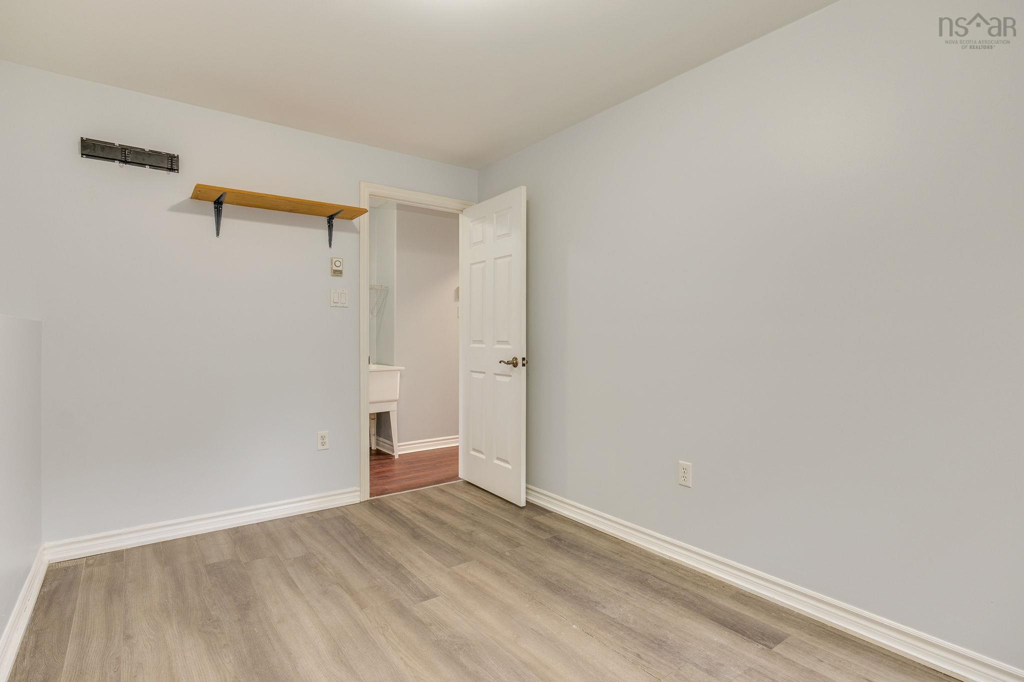 154 Miller Lake Road, Fall River, NS (MLS® 202625900)