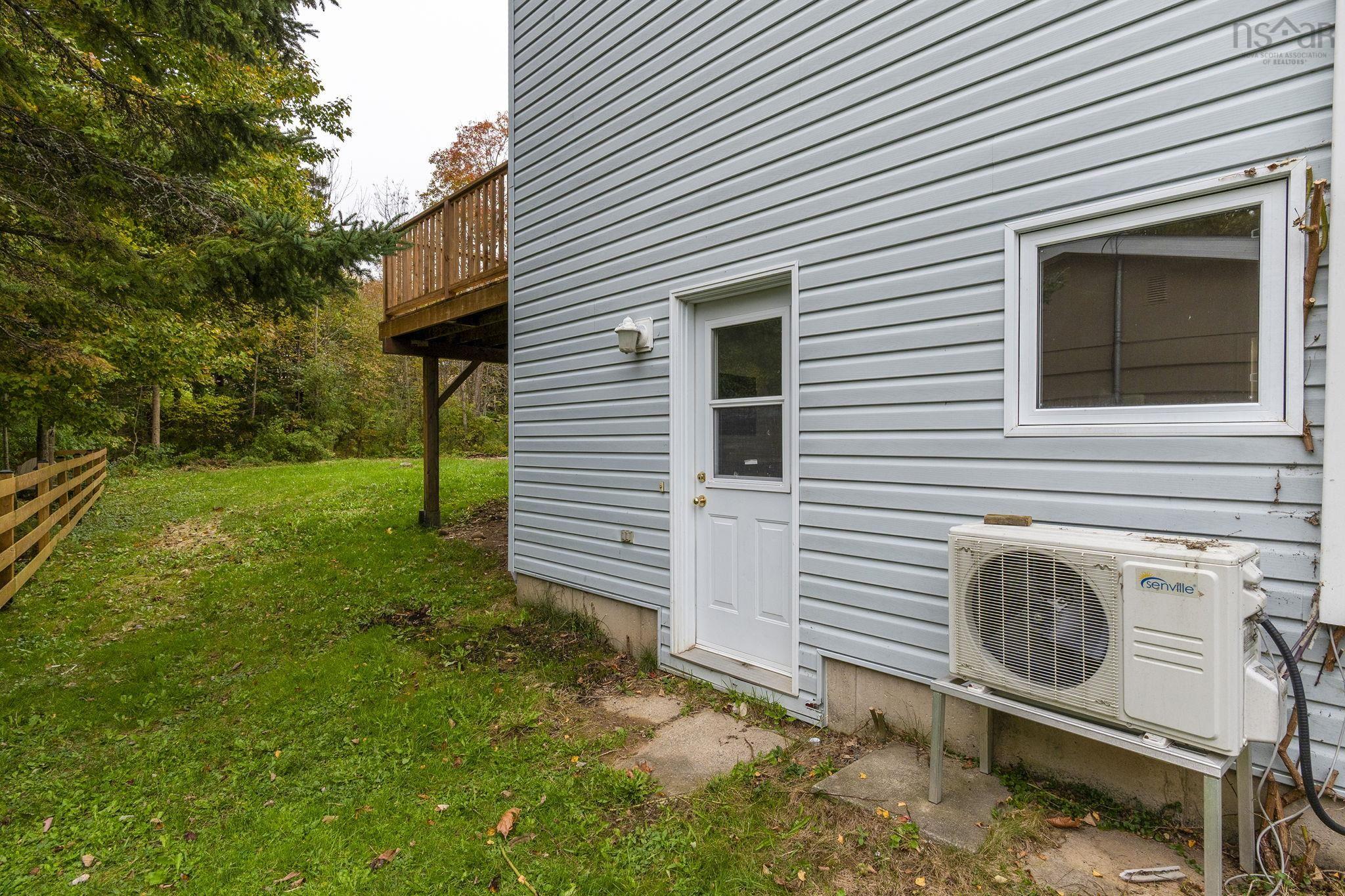 154 Miller Lake Road, Fall River, NS (MLS® 202625900)