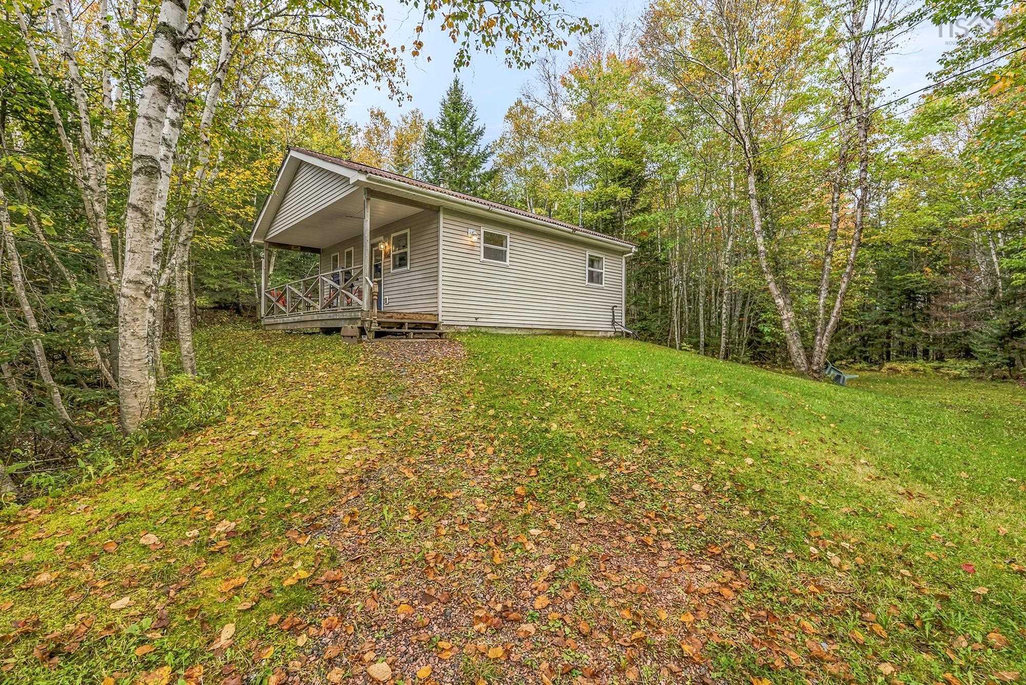 $849,000.00: 12 Tidal River Ridge Road, Moose River
