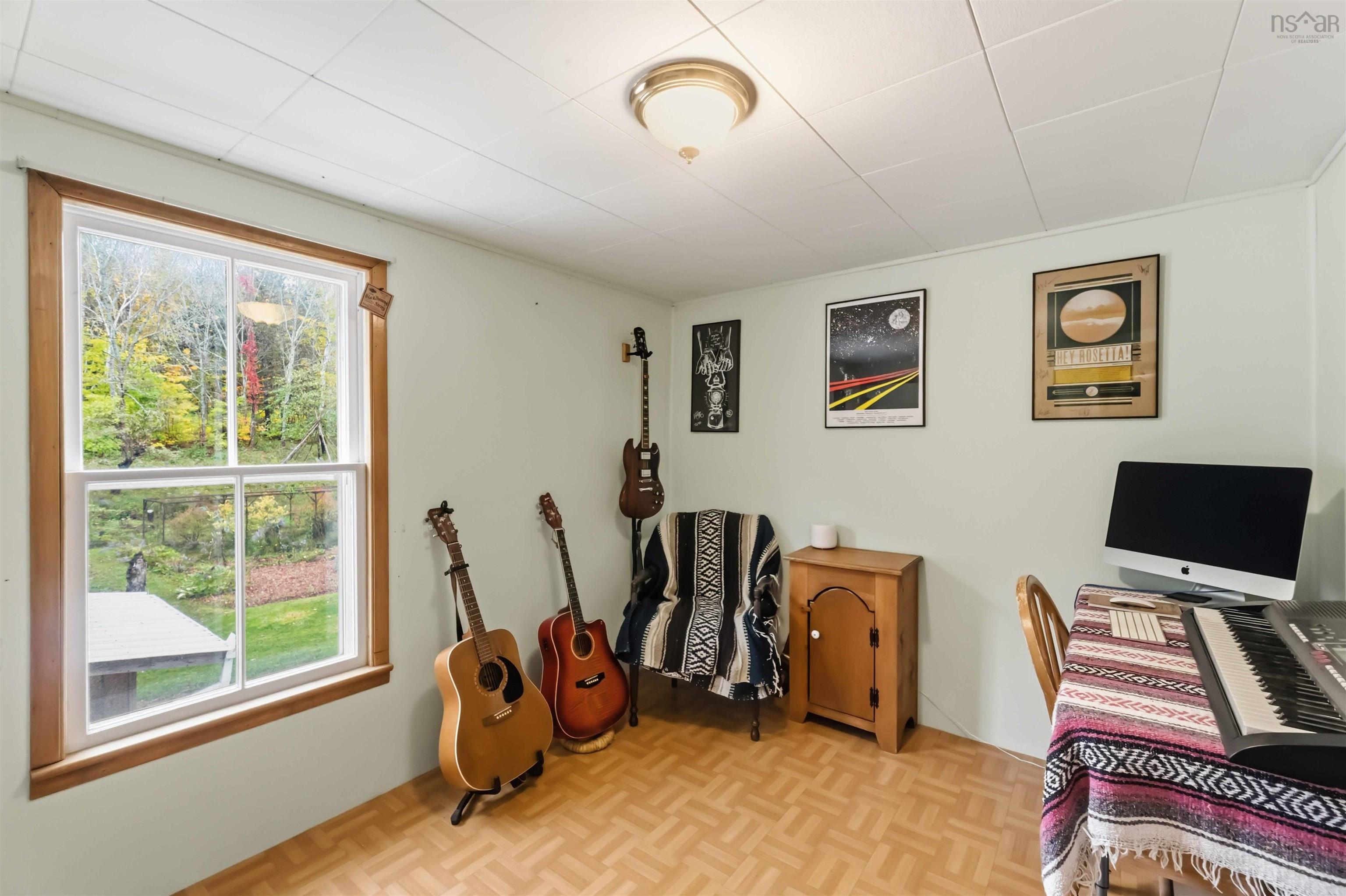 $395,000.00: 230 Rocknotch Road, South Tremont