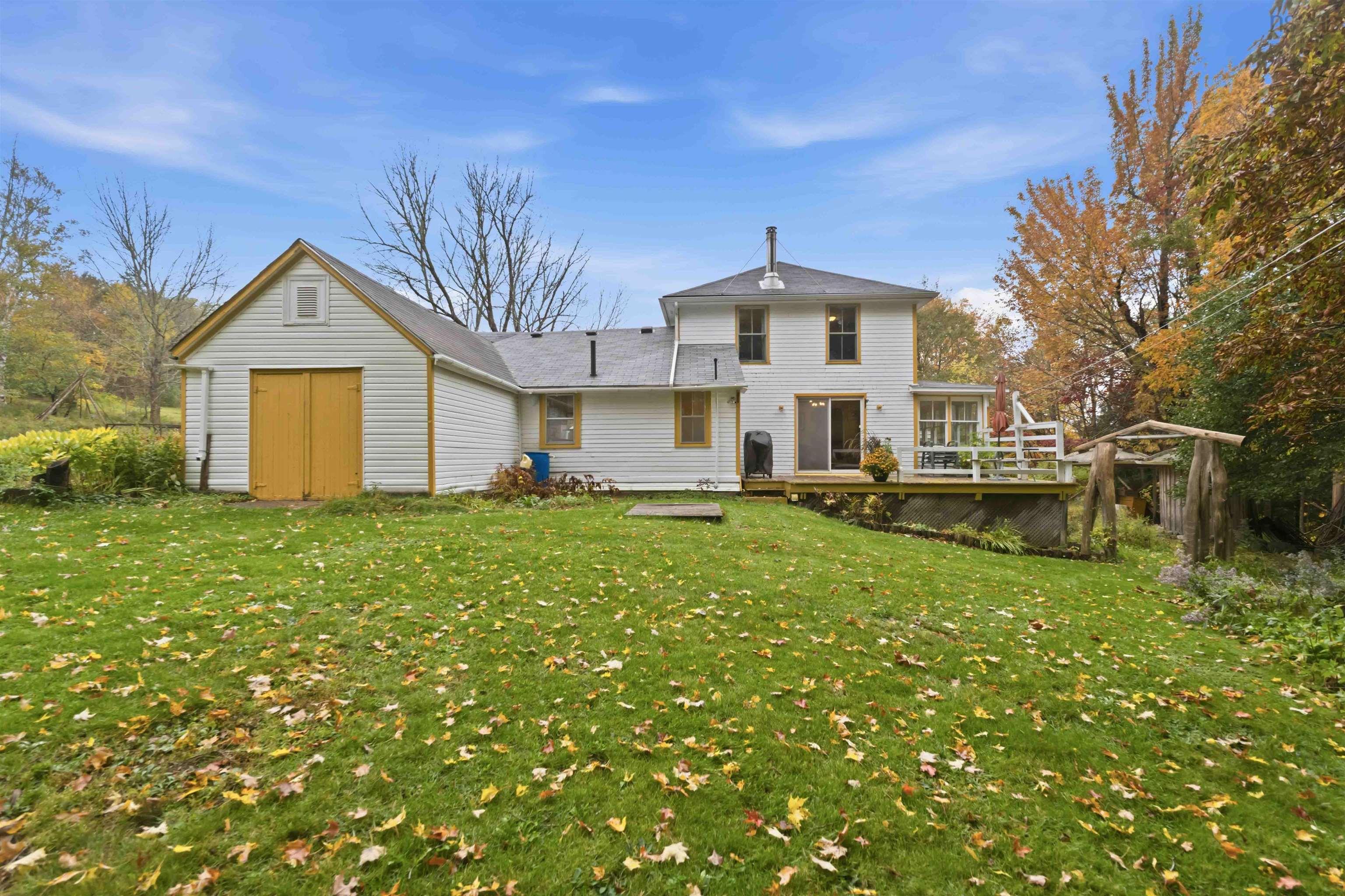 $395,000.00: 230 Rocknotch Road, South Tremont