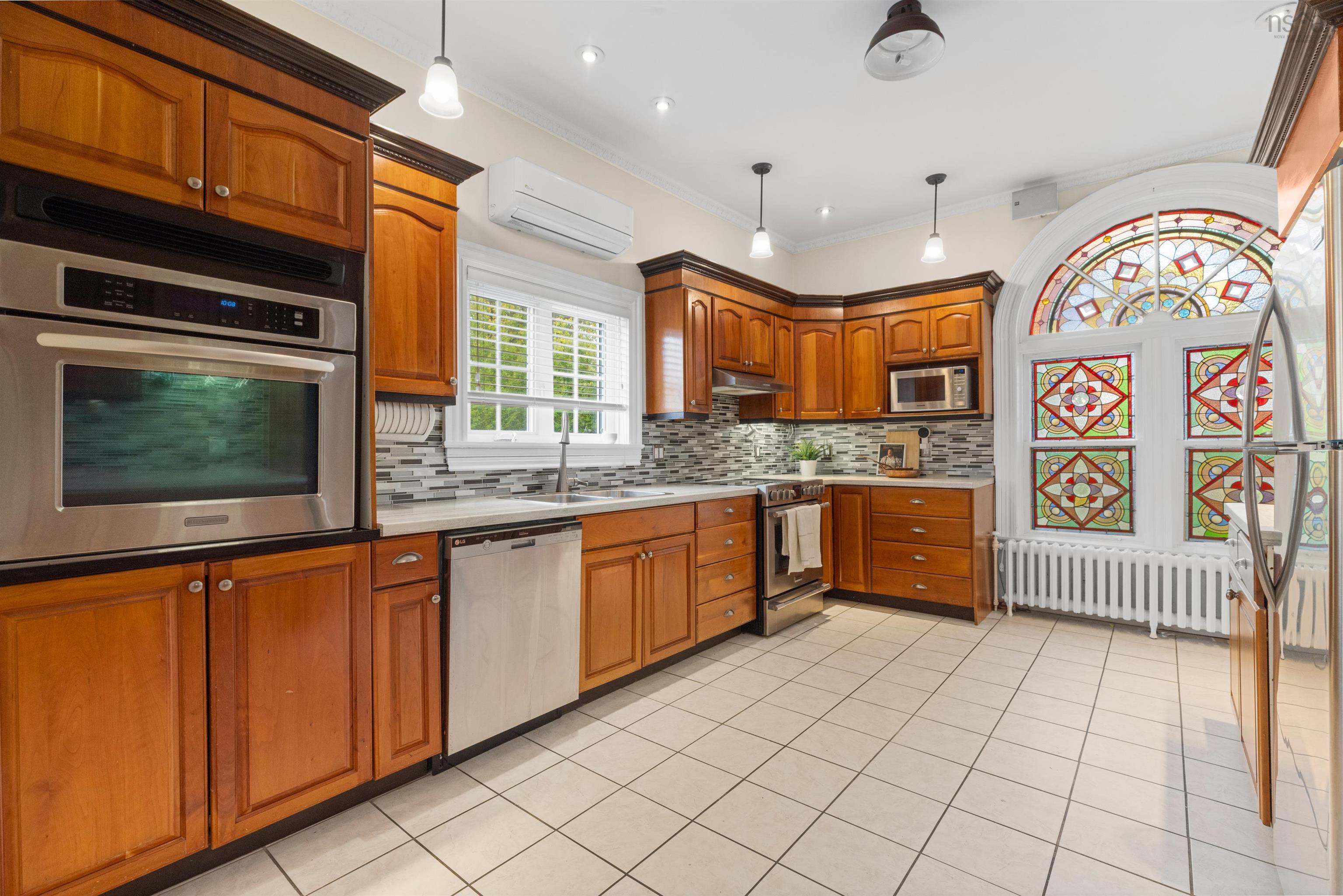 $2,329,000.00: 602 Francklyn Street, Halifax