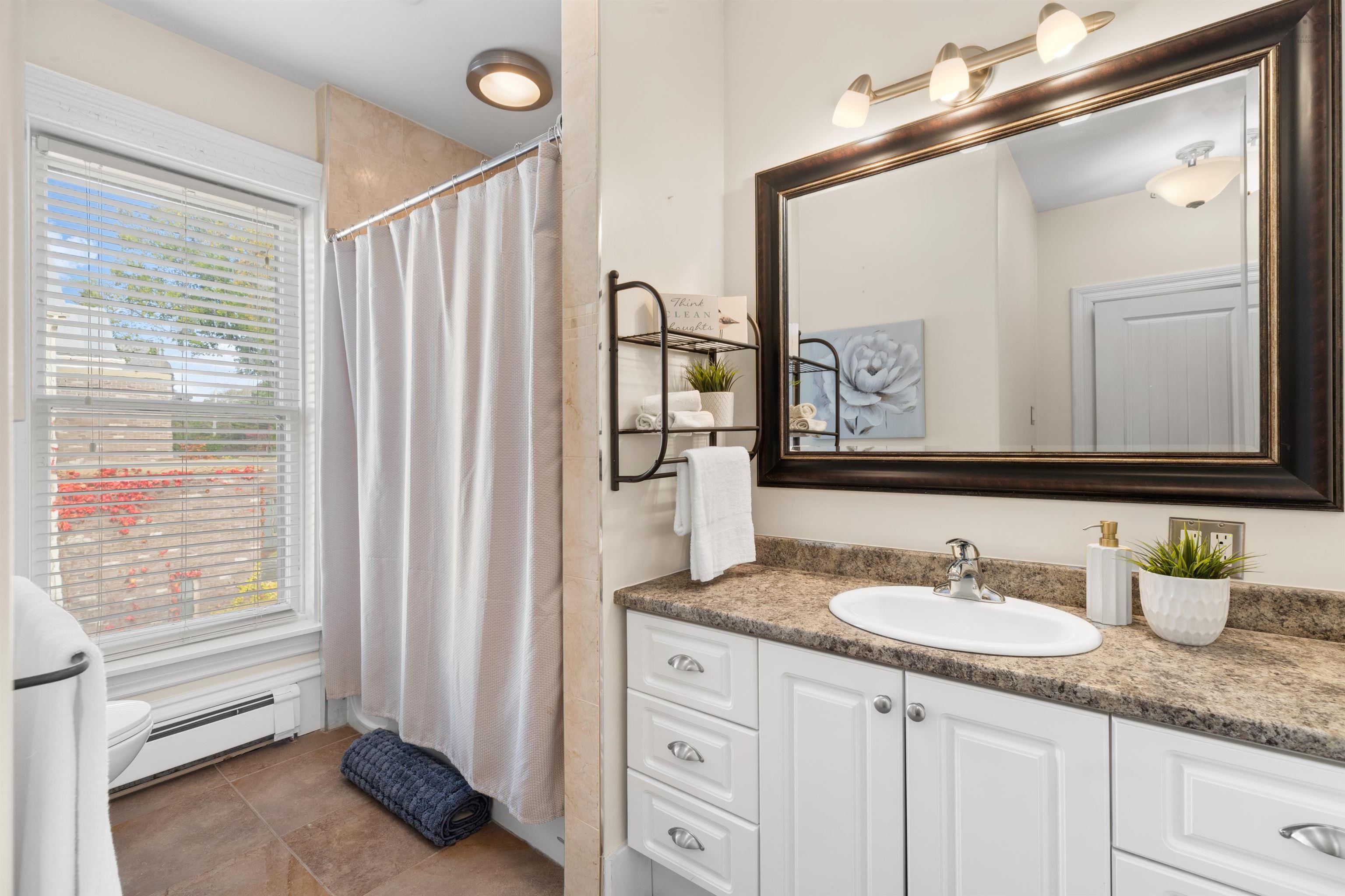 $2,329,000.00: 602 Francklyn Street, Halifax