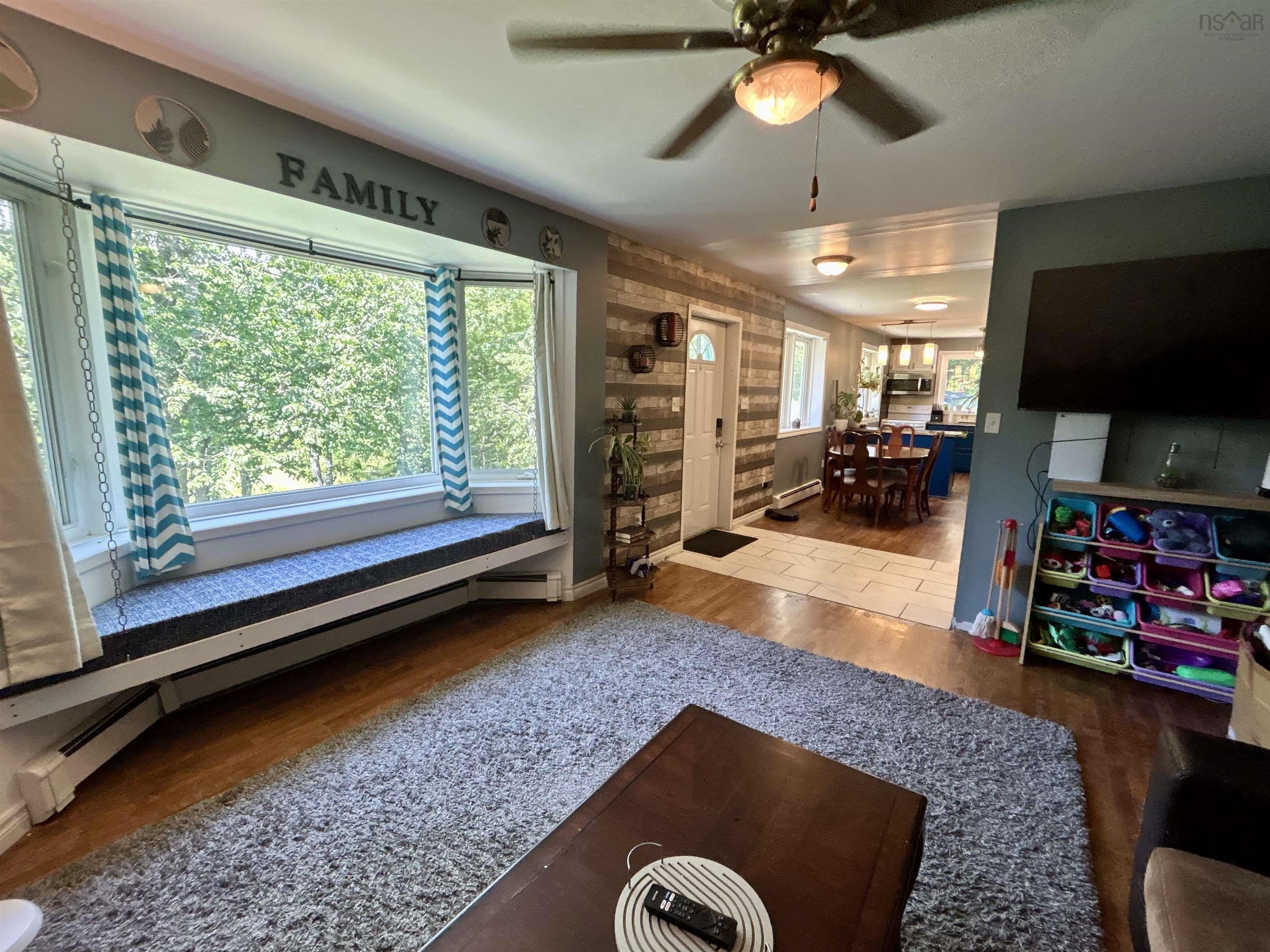$349,000.00: 1209 Highway 4, Mount Thom
