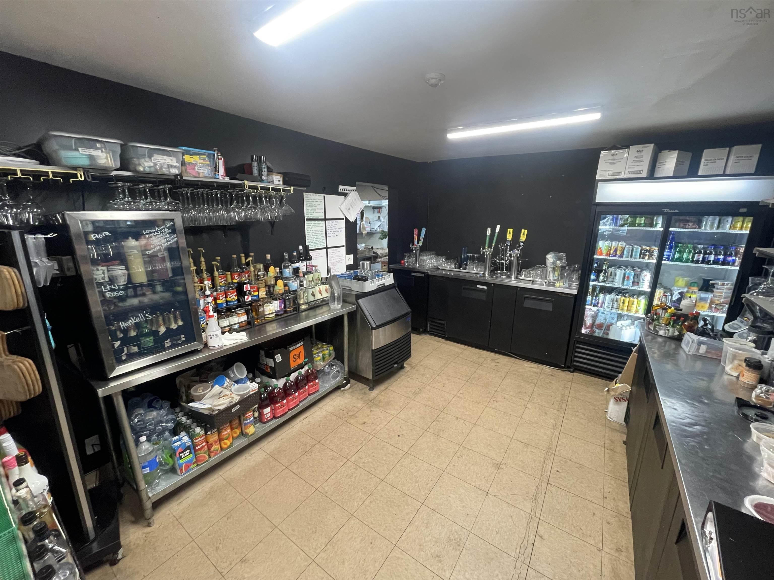 $450,000.00: 272 Charlotte Street, Sydney