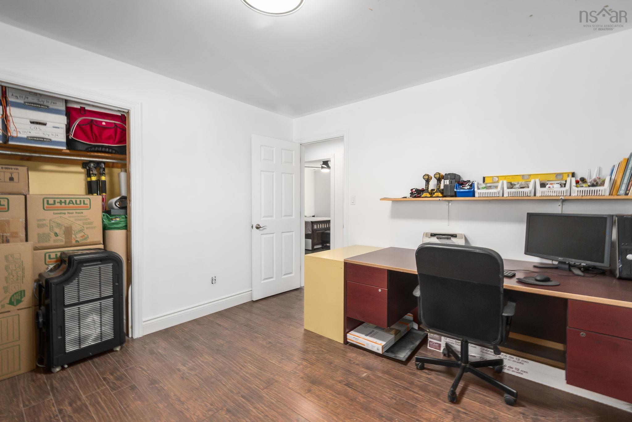$599,900.00: 696 Summit Ridge Road Road, Vaughan