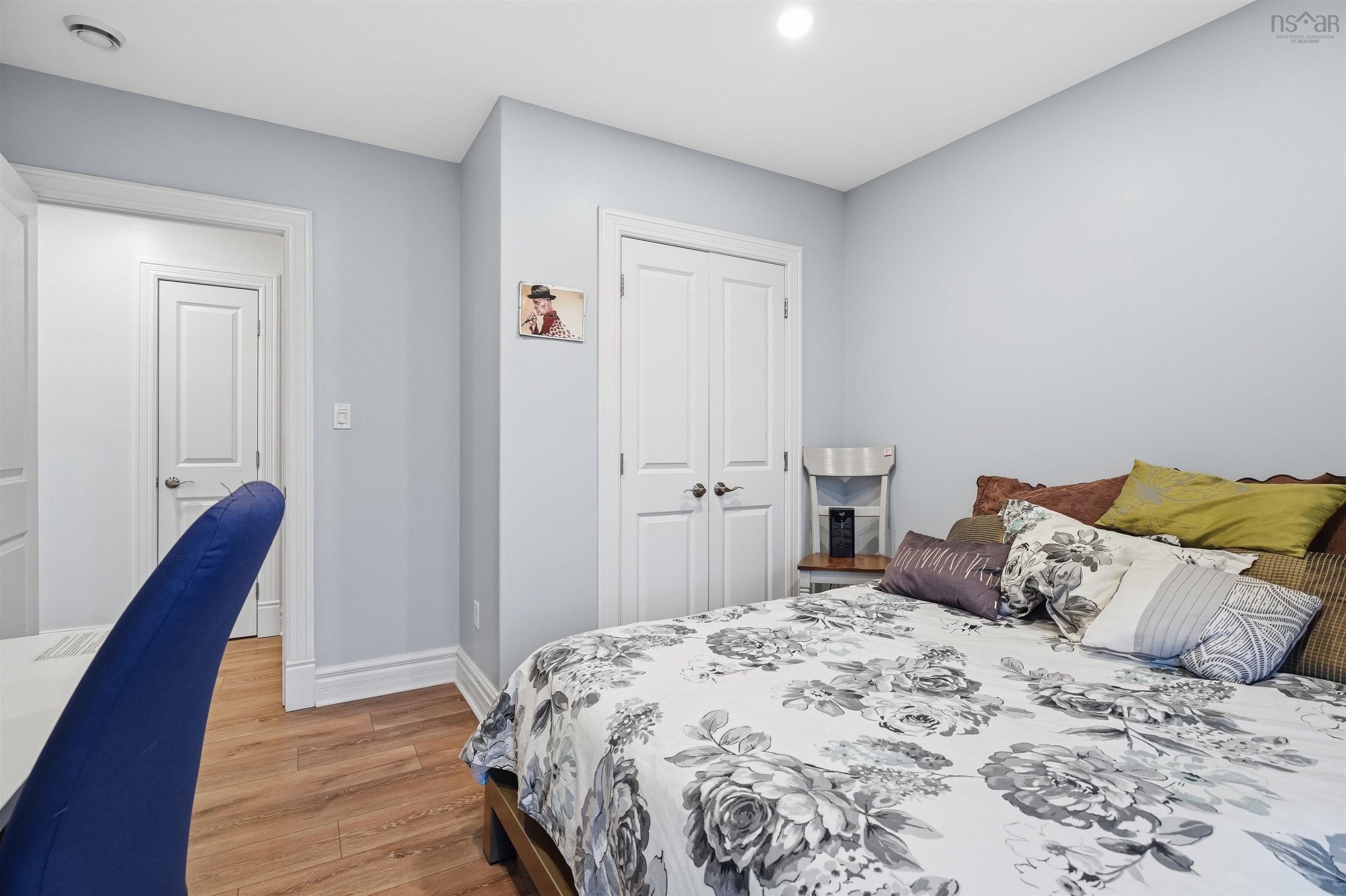 $419,900.00: 301 87 Pebblecreek Crescent, Dartmouth