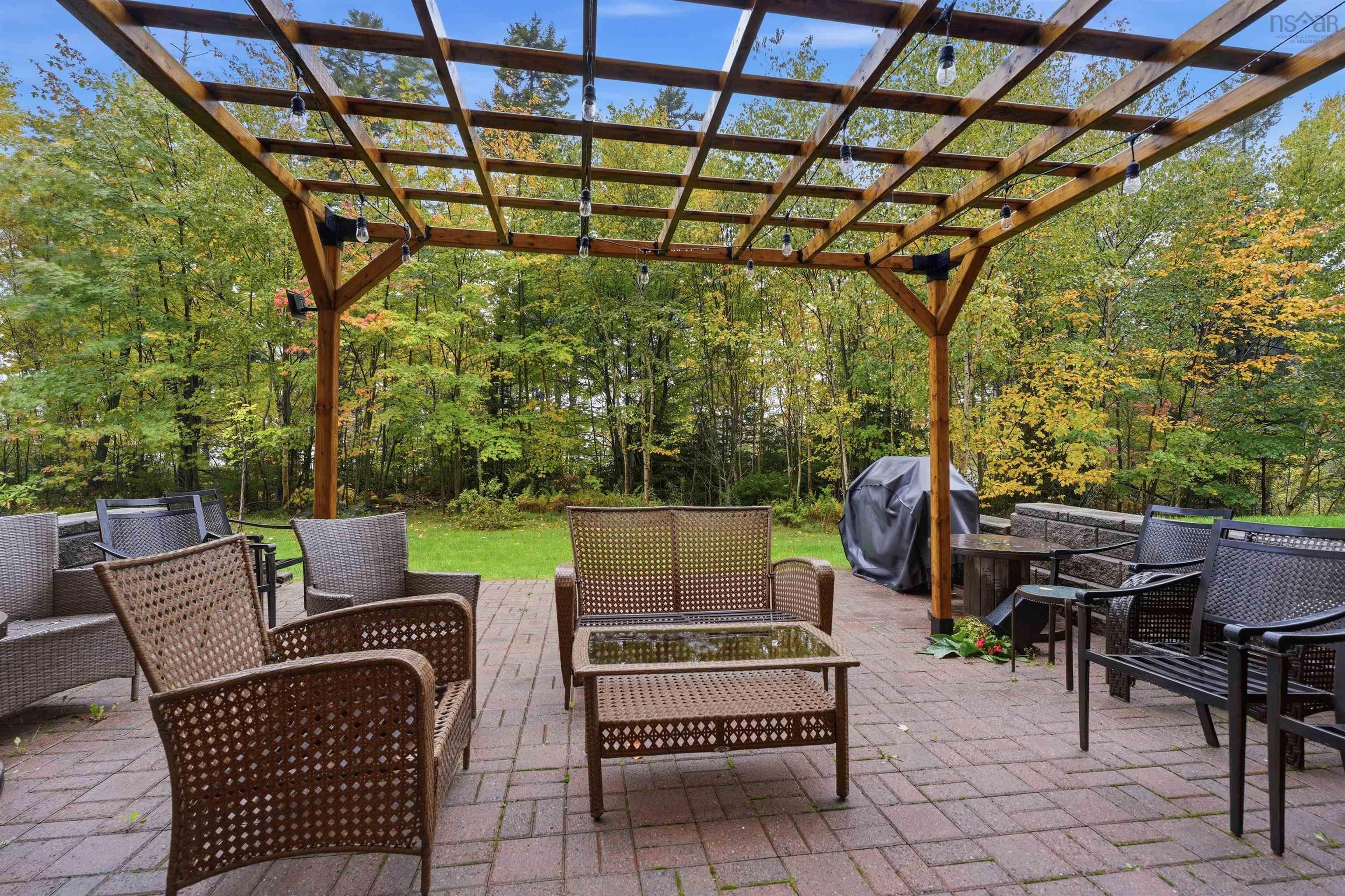 $419,900.00: 301 87 Pebblecreek Crescent, Dartmouth