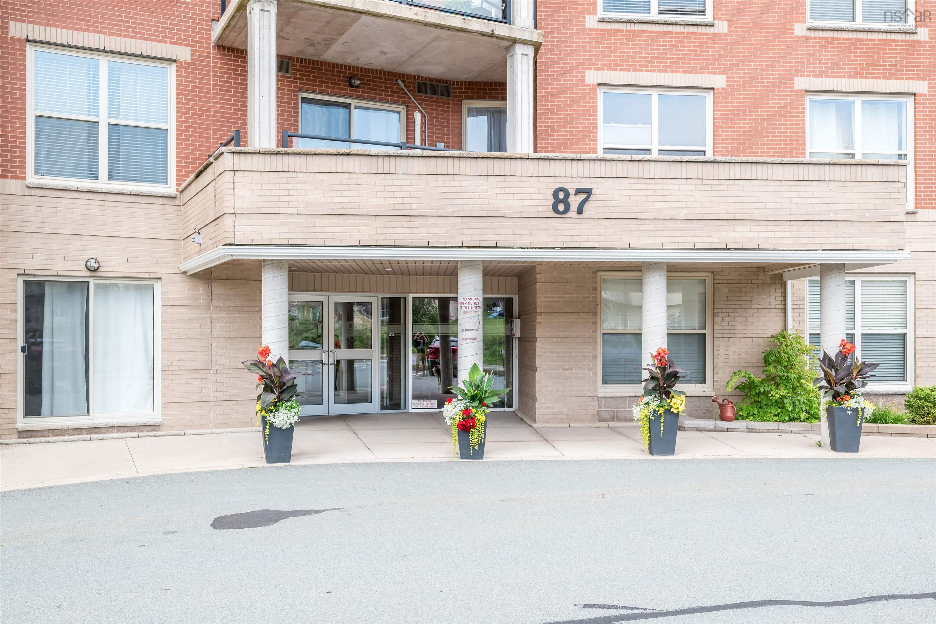 $419,900.00: 301 87 Pebblecreek Crescent, Dartmouth