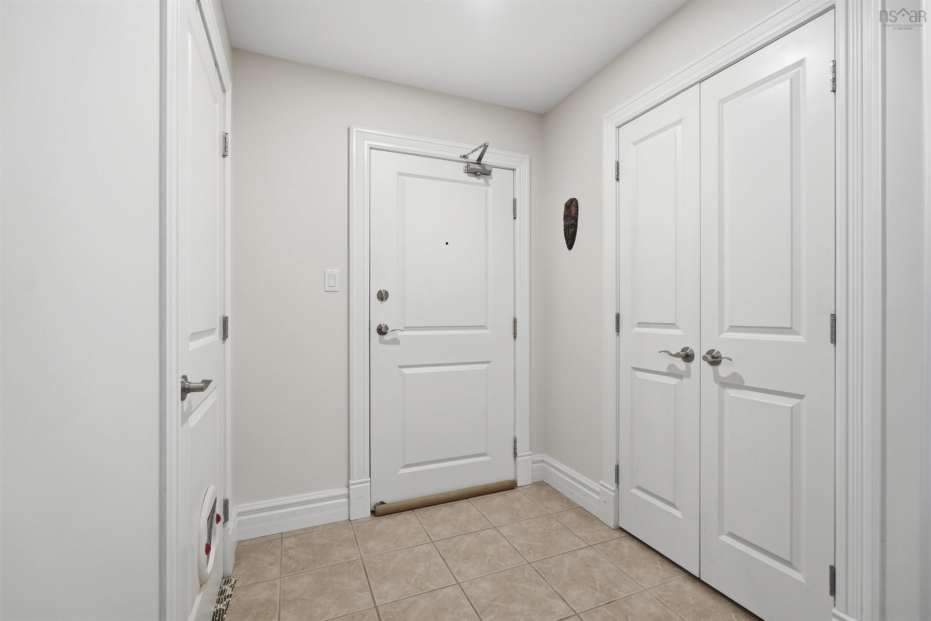 $419,900.00: 301 87 Pebblecreek Crescent, Dartmouth