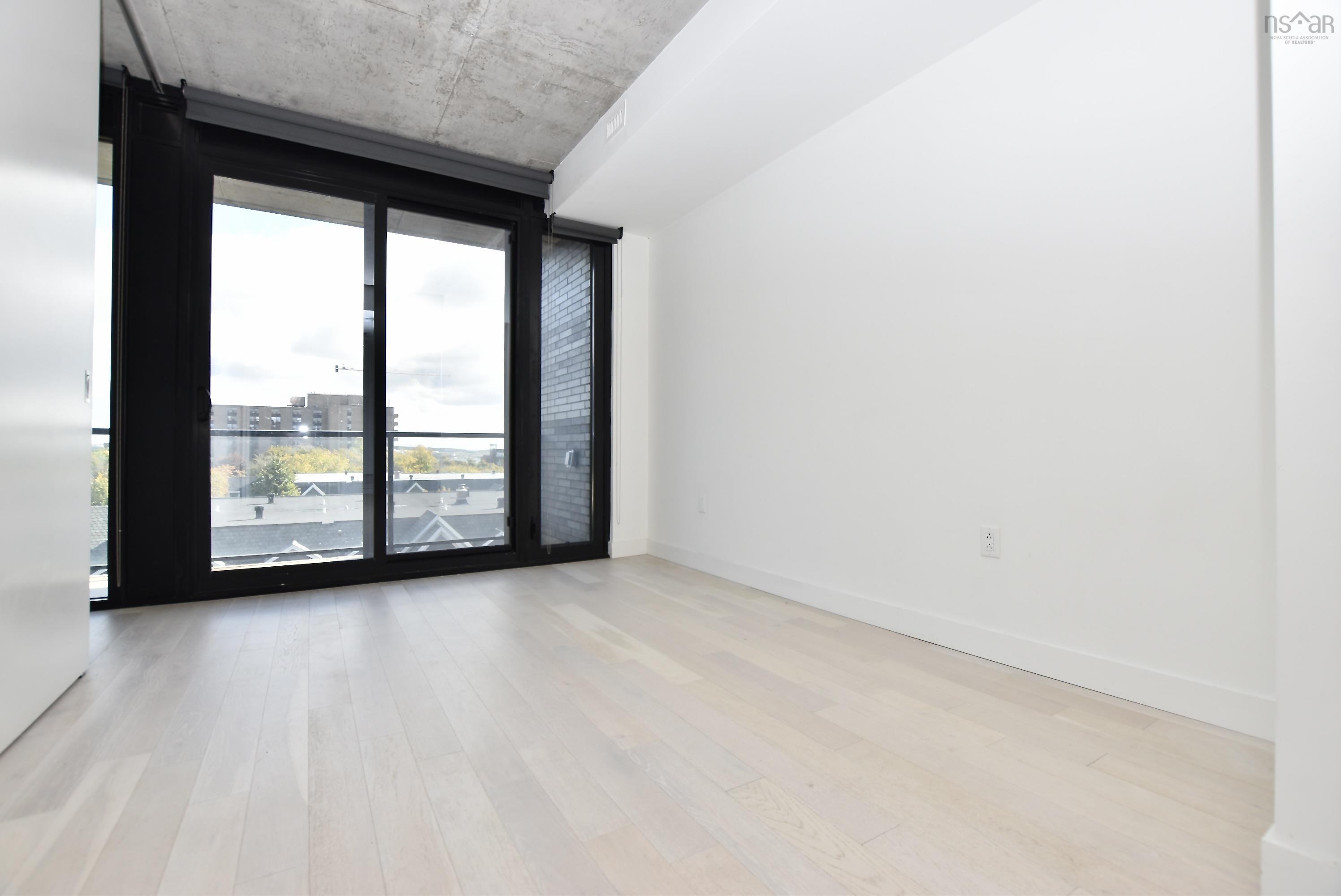 $529,900.00: 710 1048 Wellington Street, Halifax