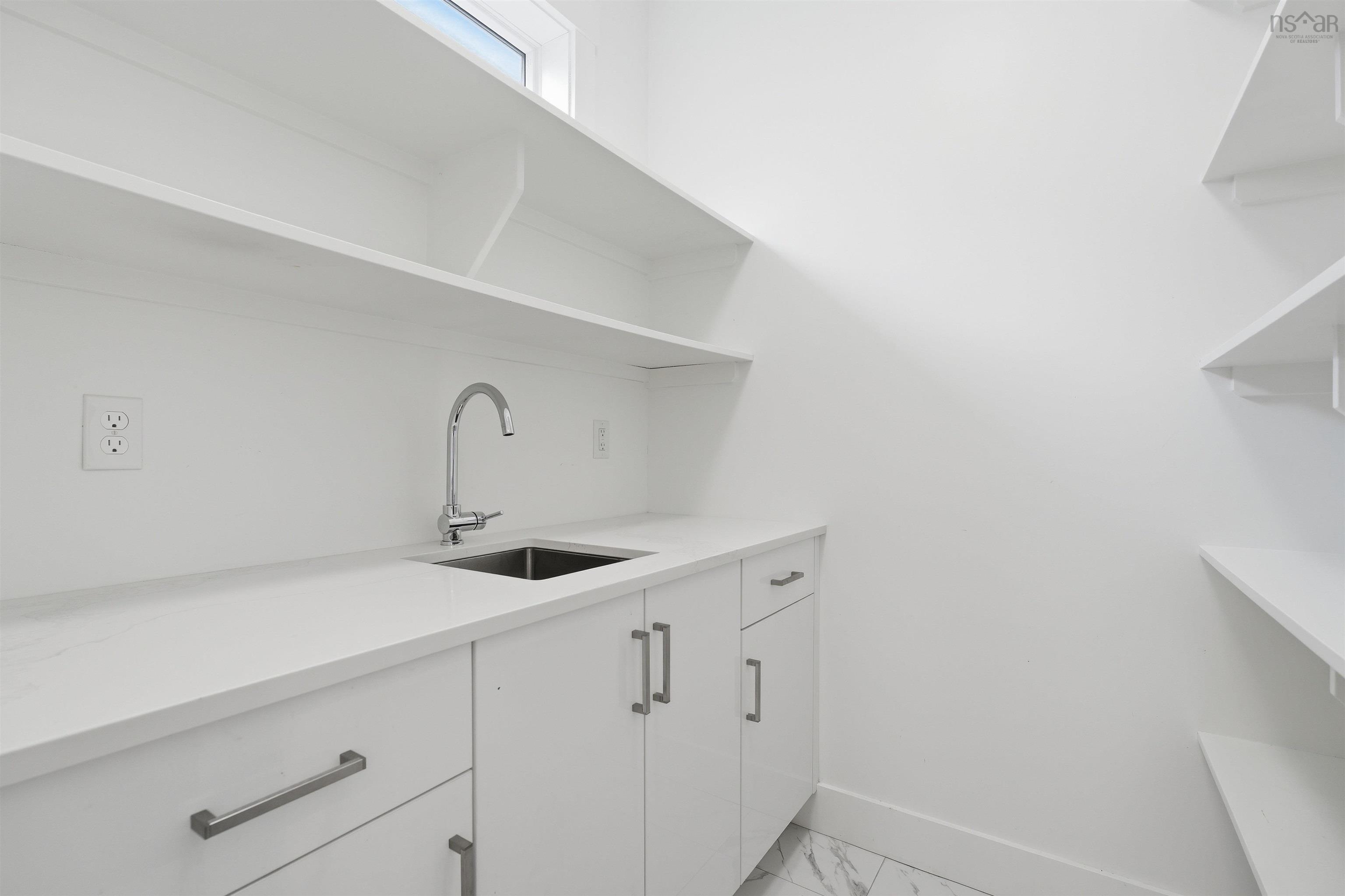 $1,120,000.00: 31 Samaa Court, Bedford
