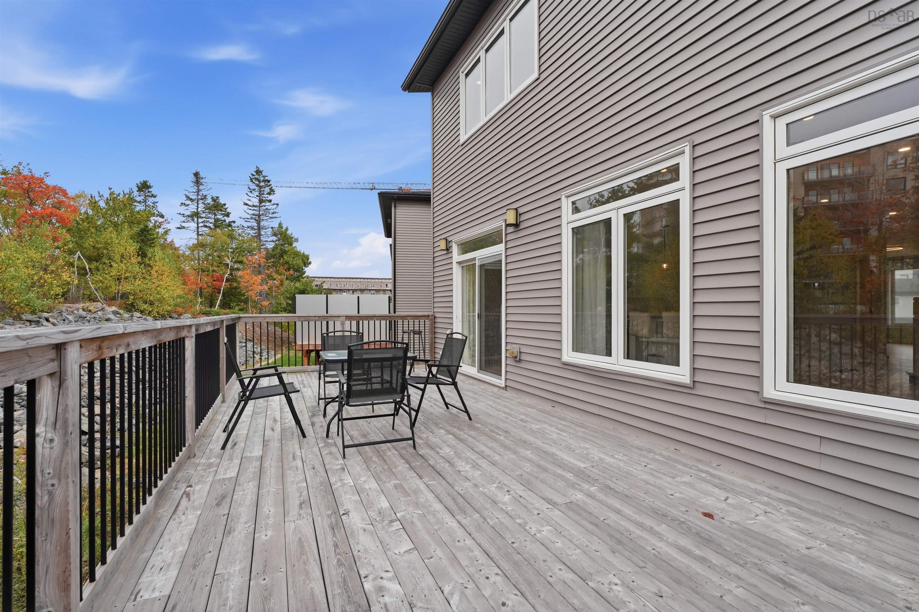 $1,120,000.00: 31 Samaa Court, Bedford
