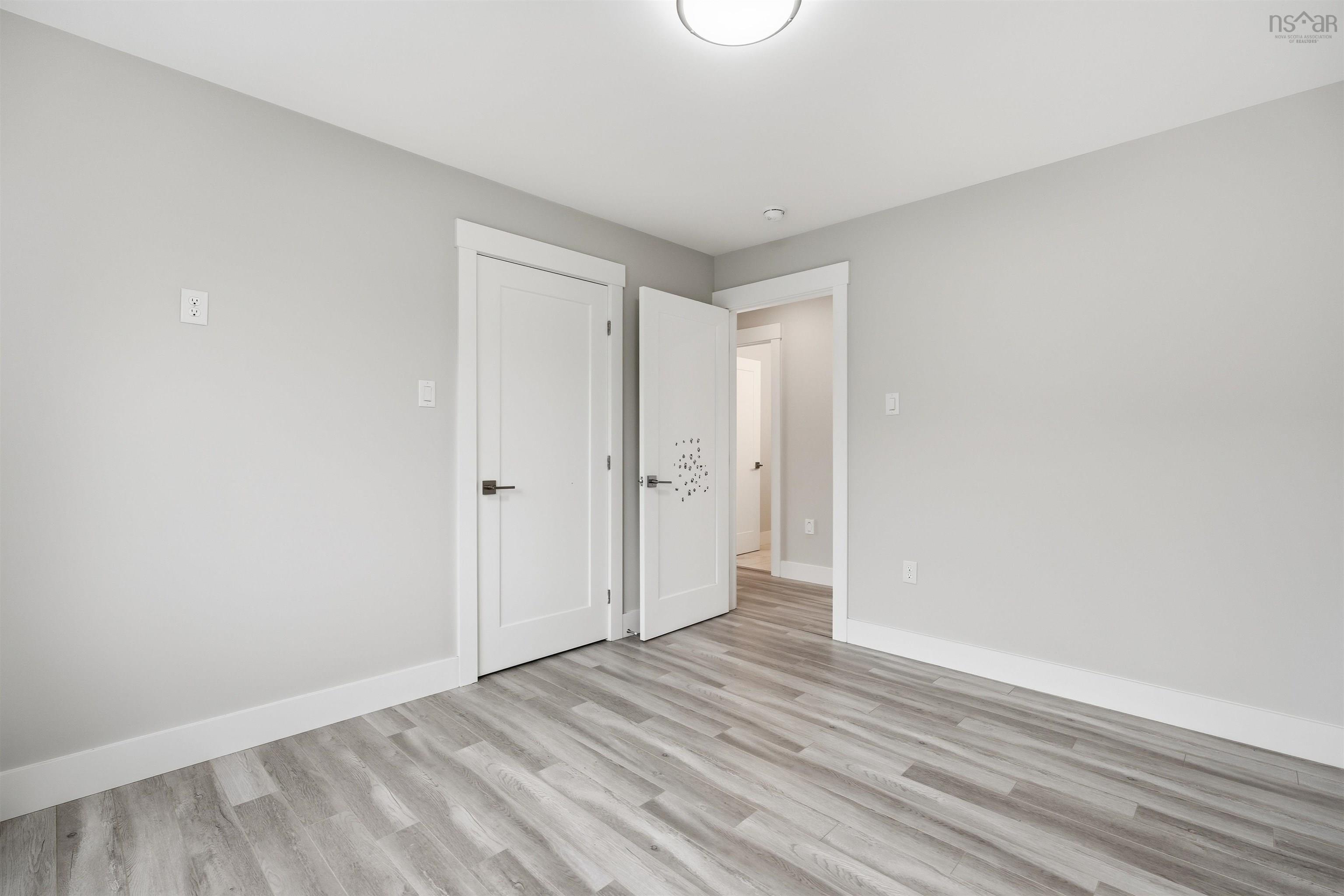 $1,120,000.00: 31 Samaa Court, Bedford