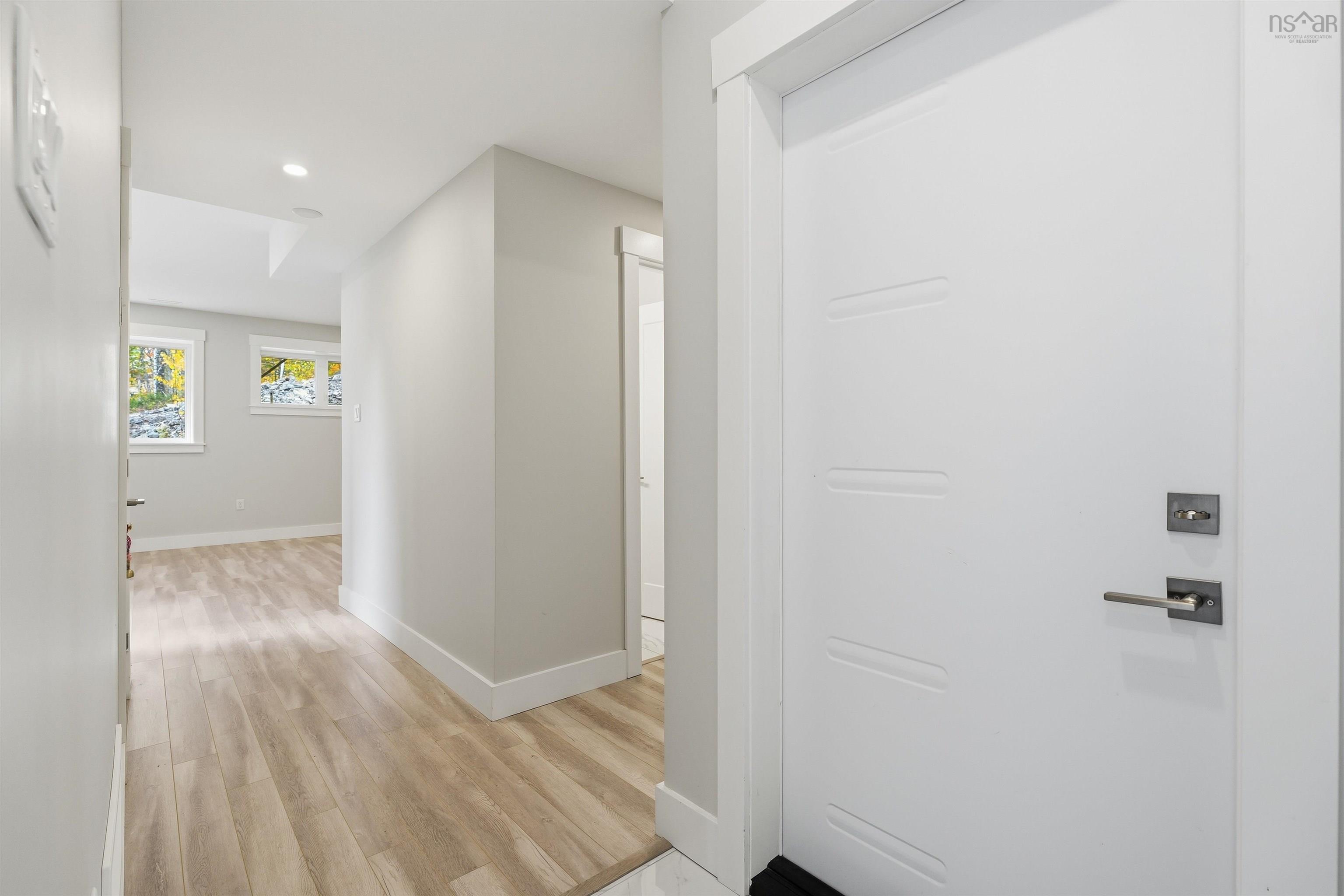 $1,120,000.00: 31 Samaa Court, Bedford