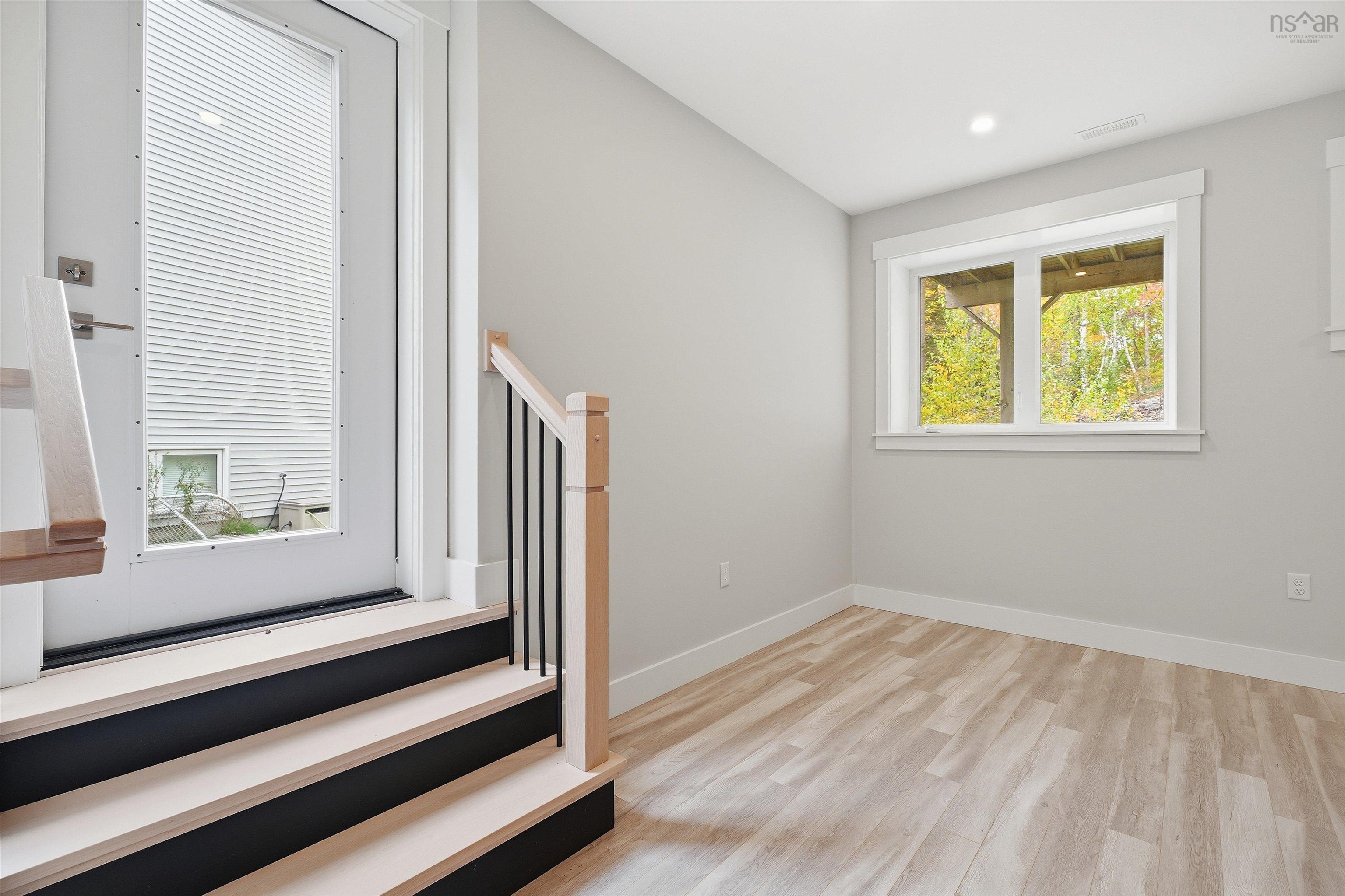 $1,120,000.00: 31 Samaa Court, Bedford