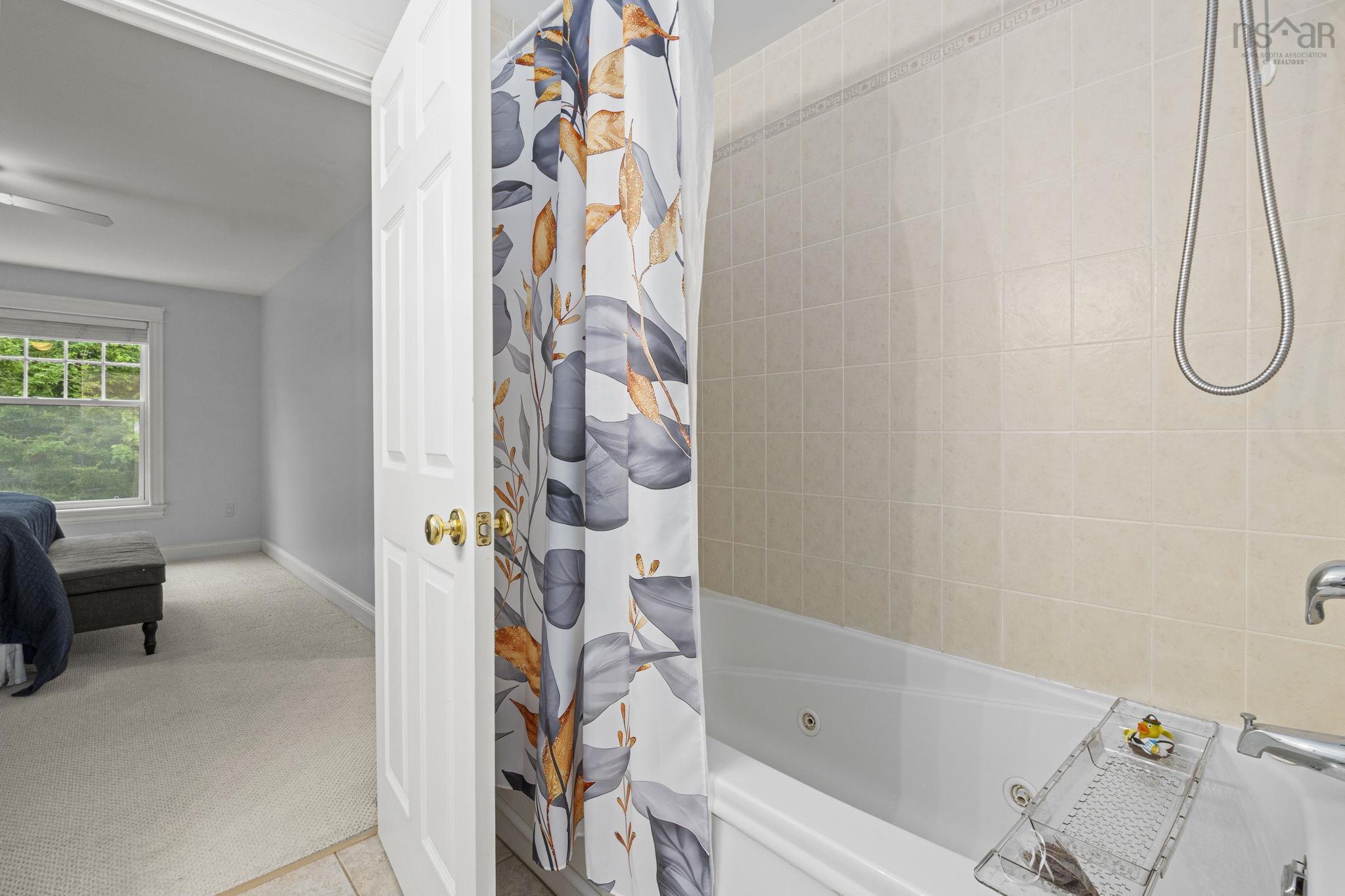 38 Greenside Lane, Hammonds Plains, NS (MLS® 202625979)
