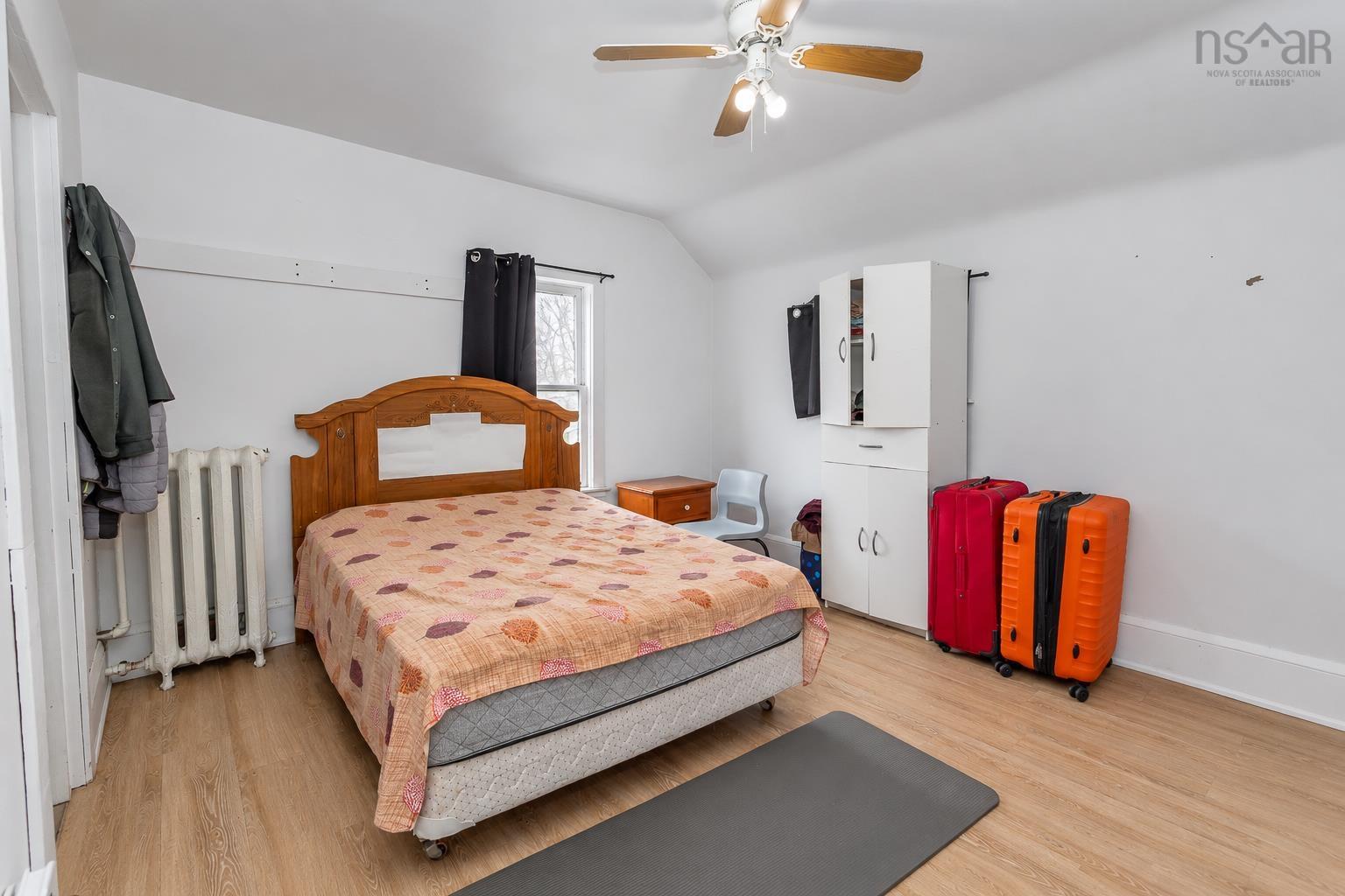 $199,900.00: 201 Vulcan Avenue, Sydney