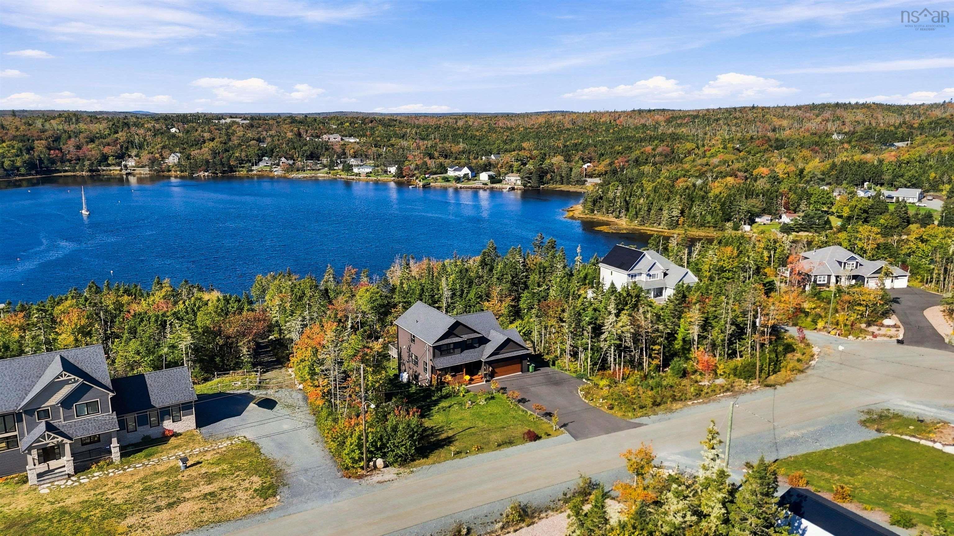 $1,100,000.00: 134 Hargrove Lane Lane, Whites Lake