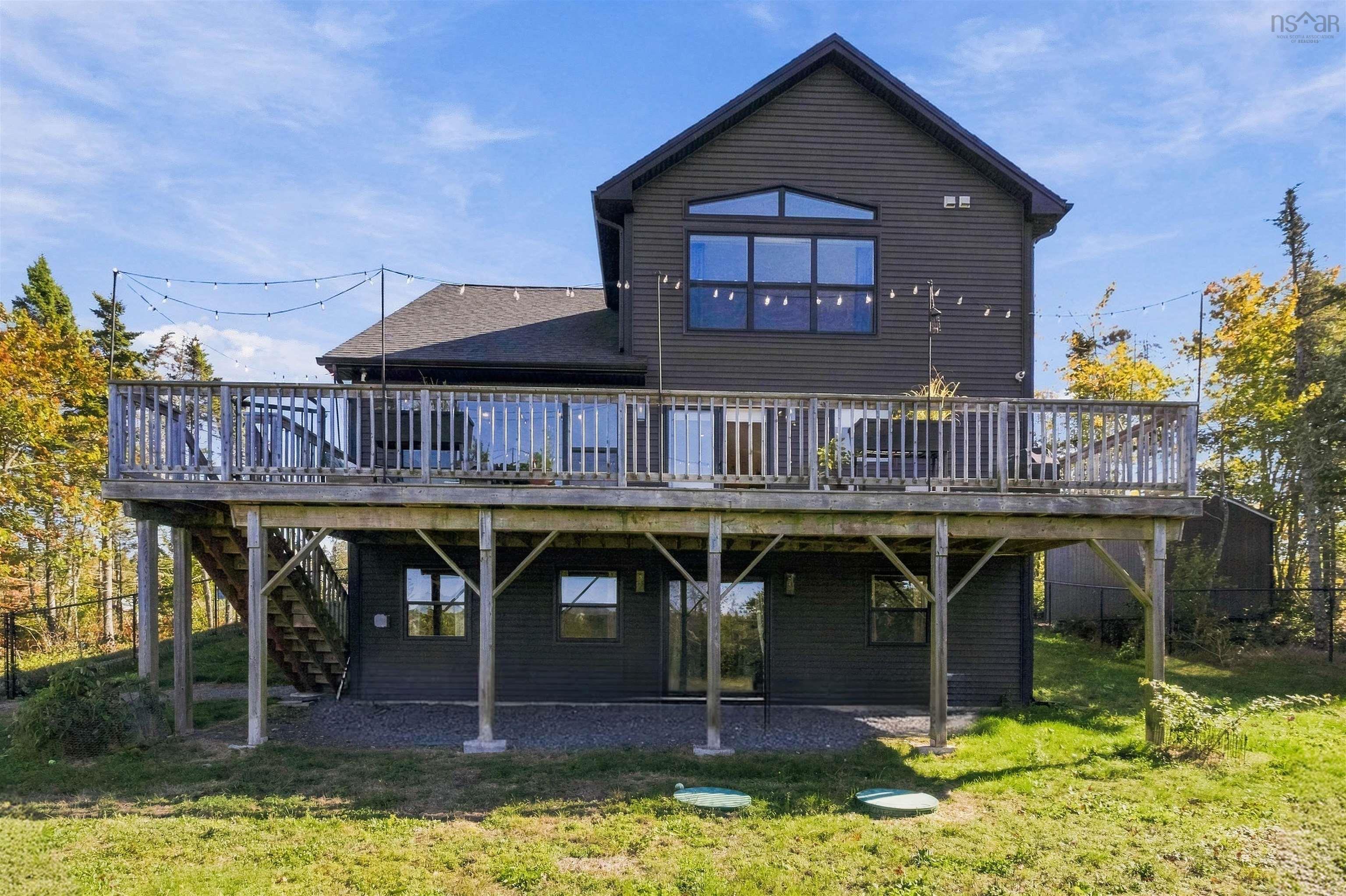 $1,100,000.00: 134 Hargrove Lane Lane, Whites Lake