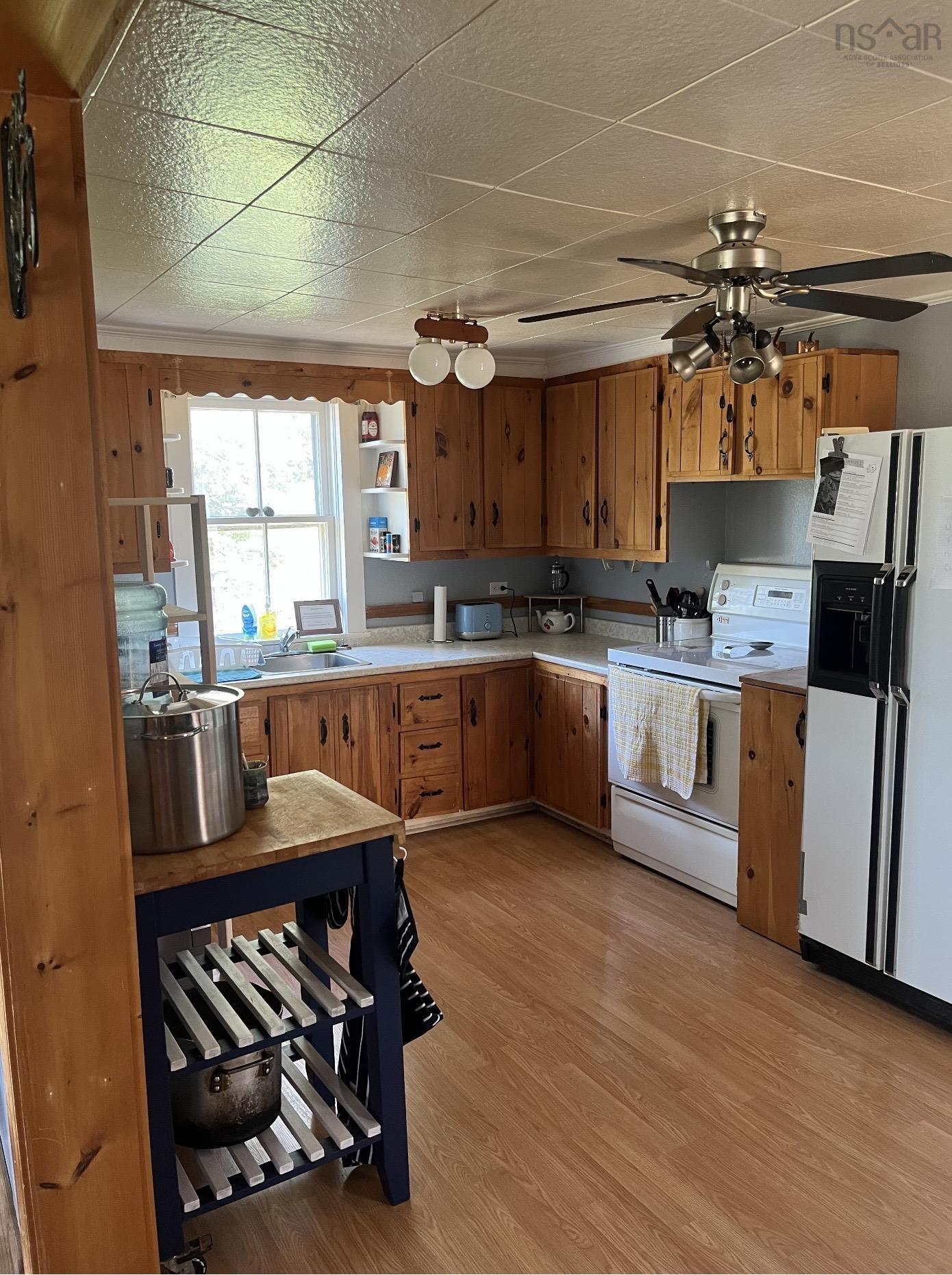 $195,000.00: 2099 Highway 320, Martinique