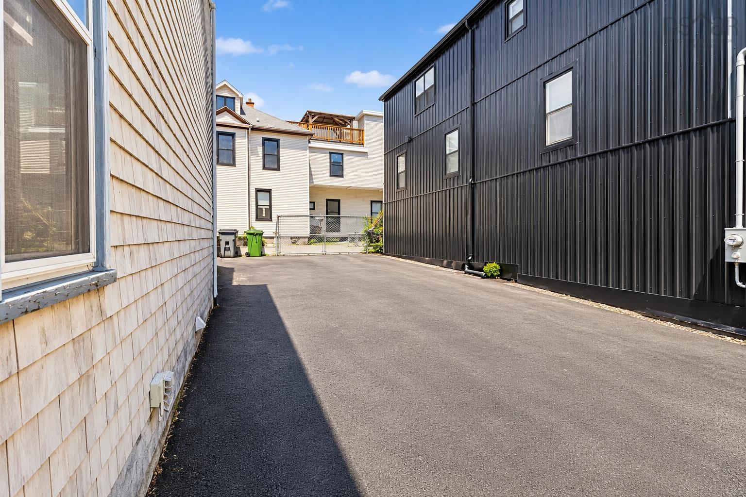 71/75 Portland Street, Dartmouth, NS (MLS® 202625988)