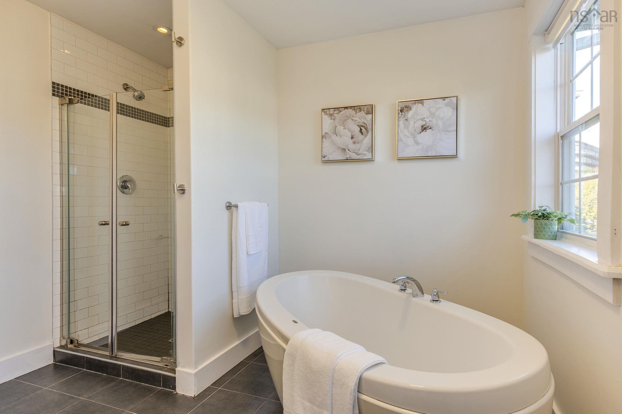 16 Lowther Lane, Bedford, NS (MLS® 202626024)
