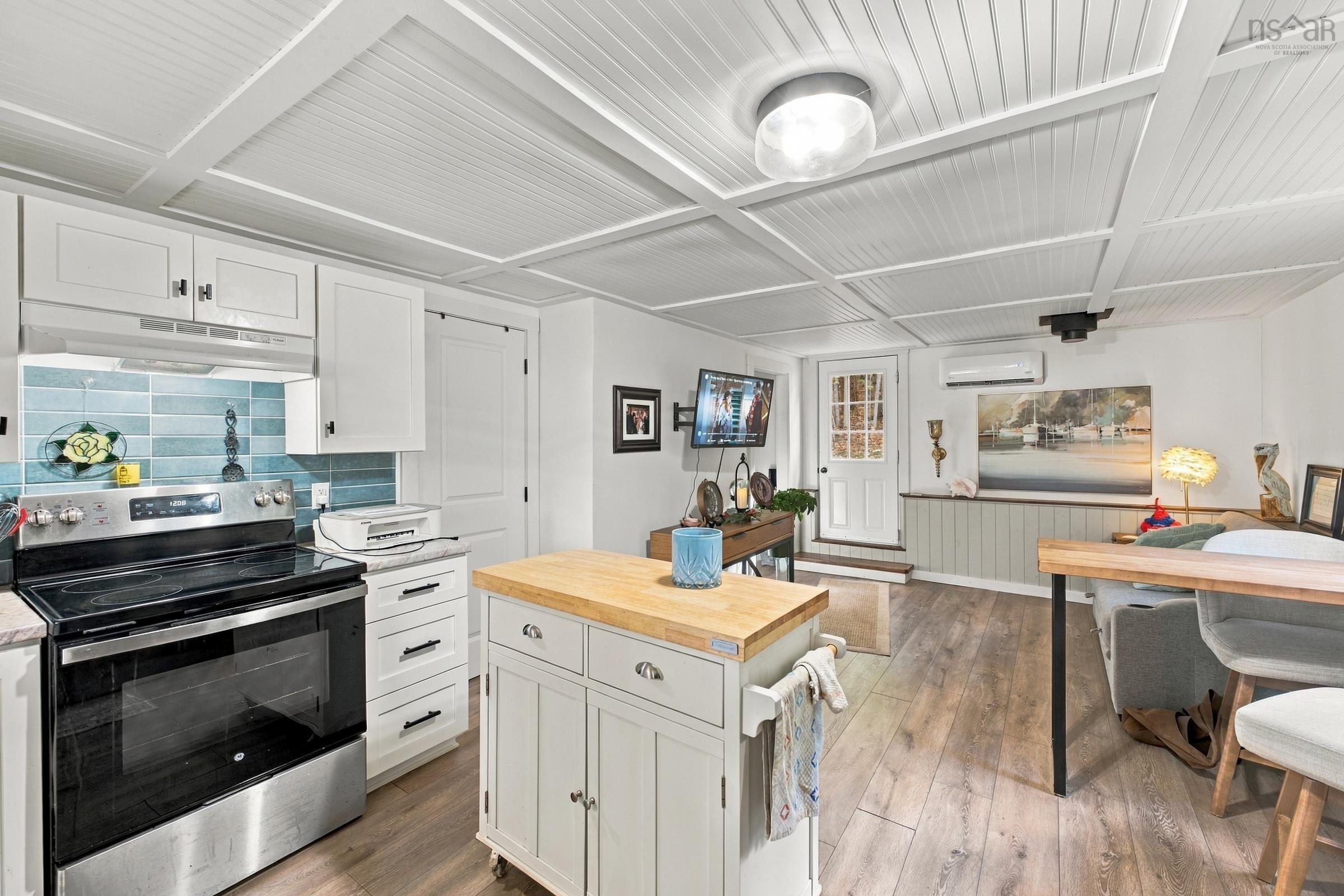 $199,000.00: 240 Highway 1, Deep Brook