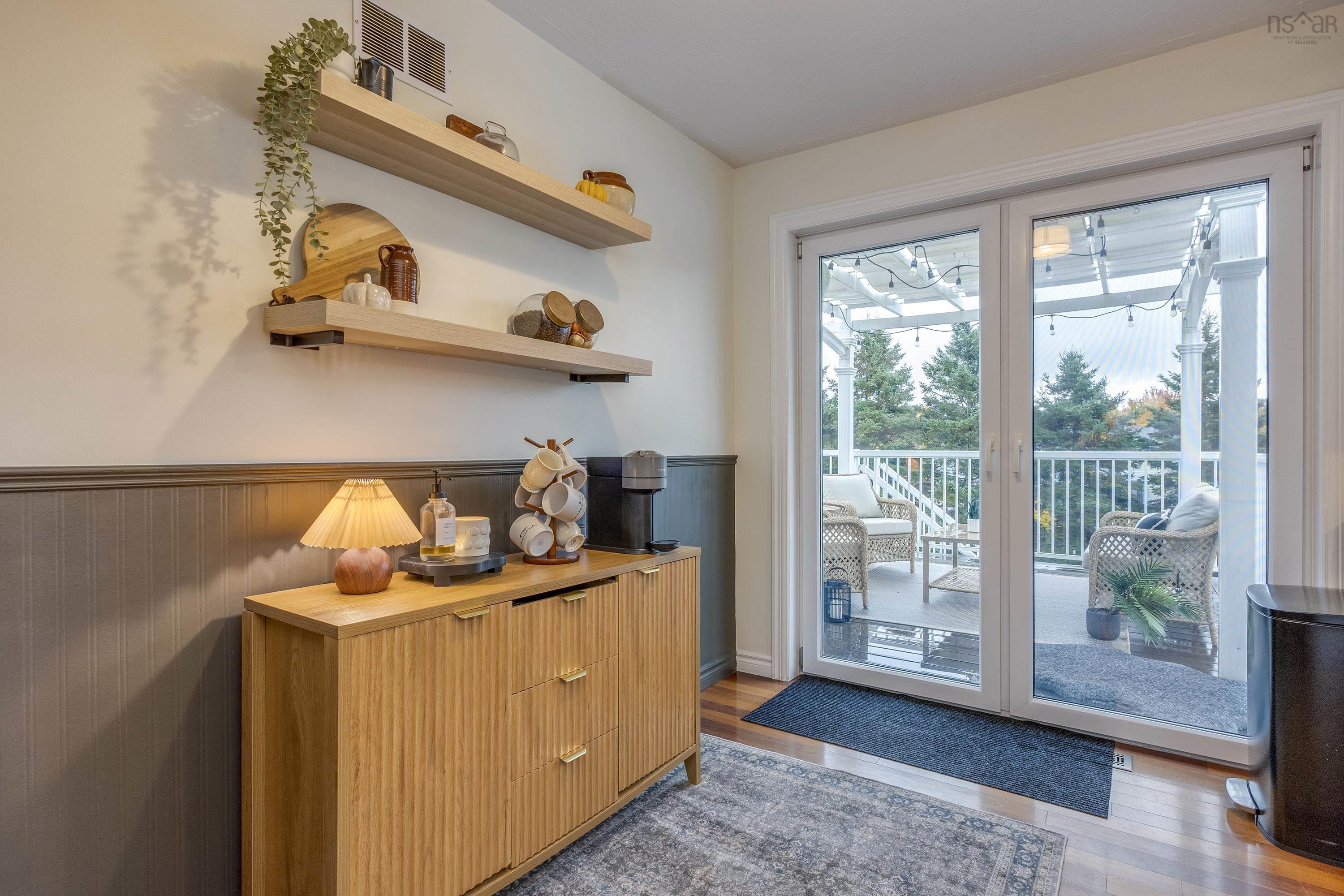 $599,900.00: 55 Dahlgren Crescent, North Kingston