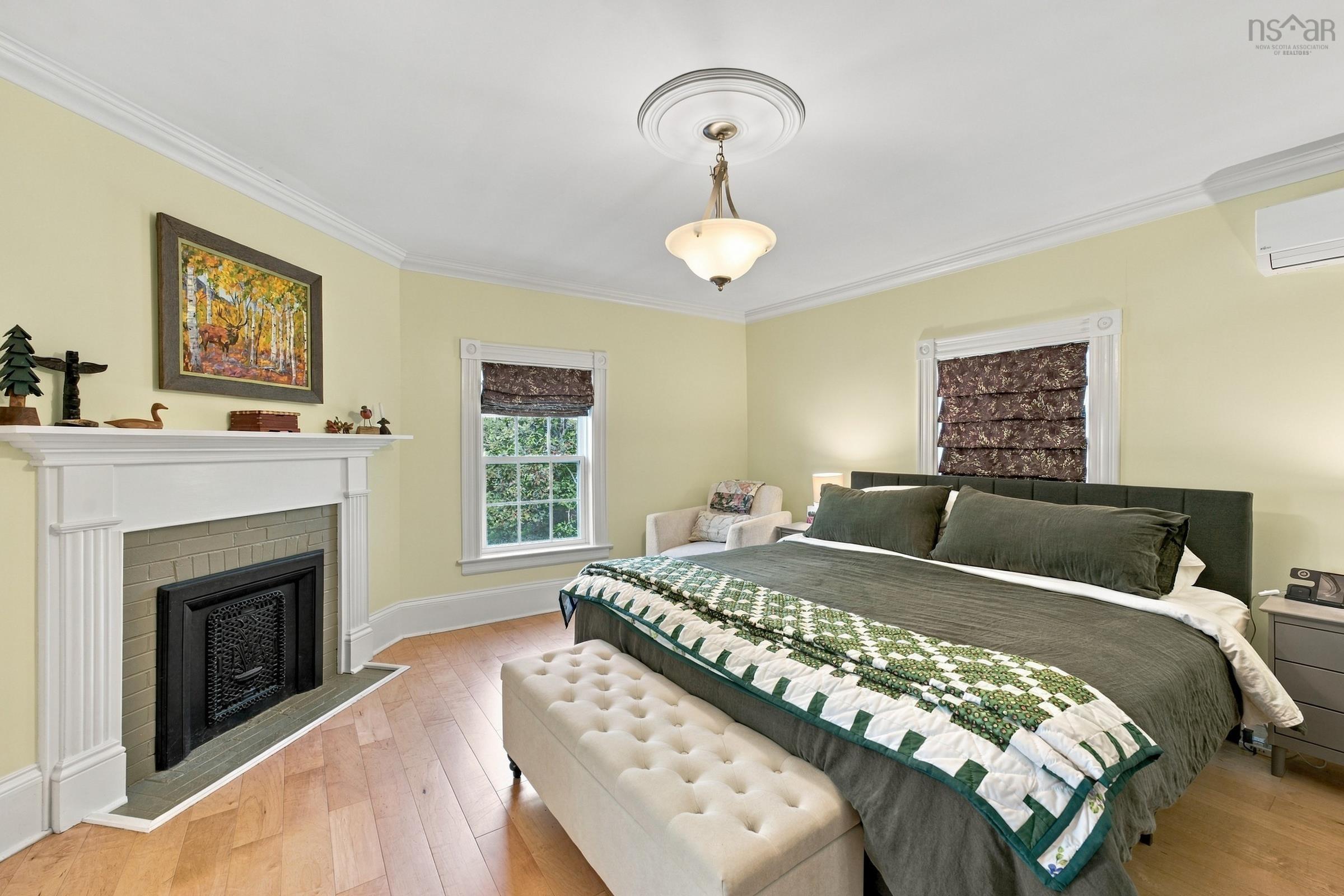 $875,000.00: 683 St George Street, Annapolis Royal