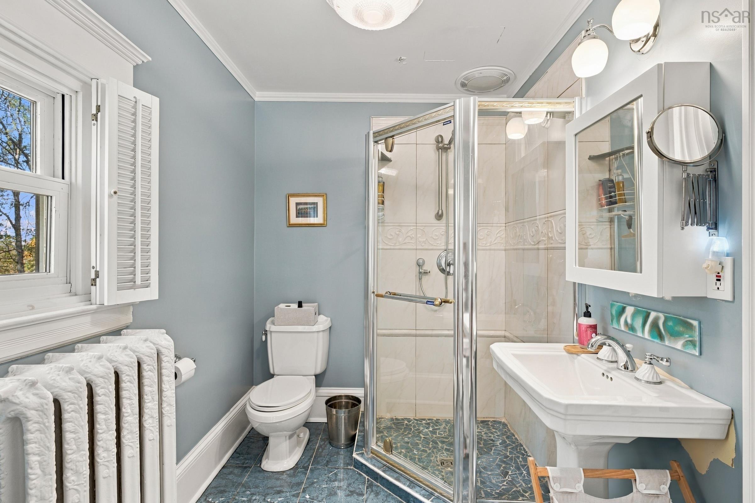$875,000.00: 683 St George Street, Annapolis Royal