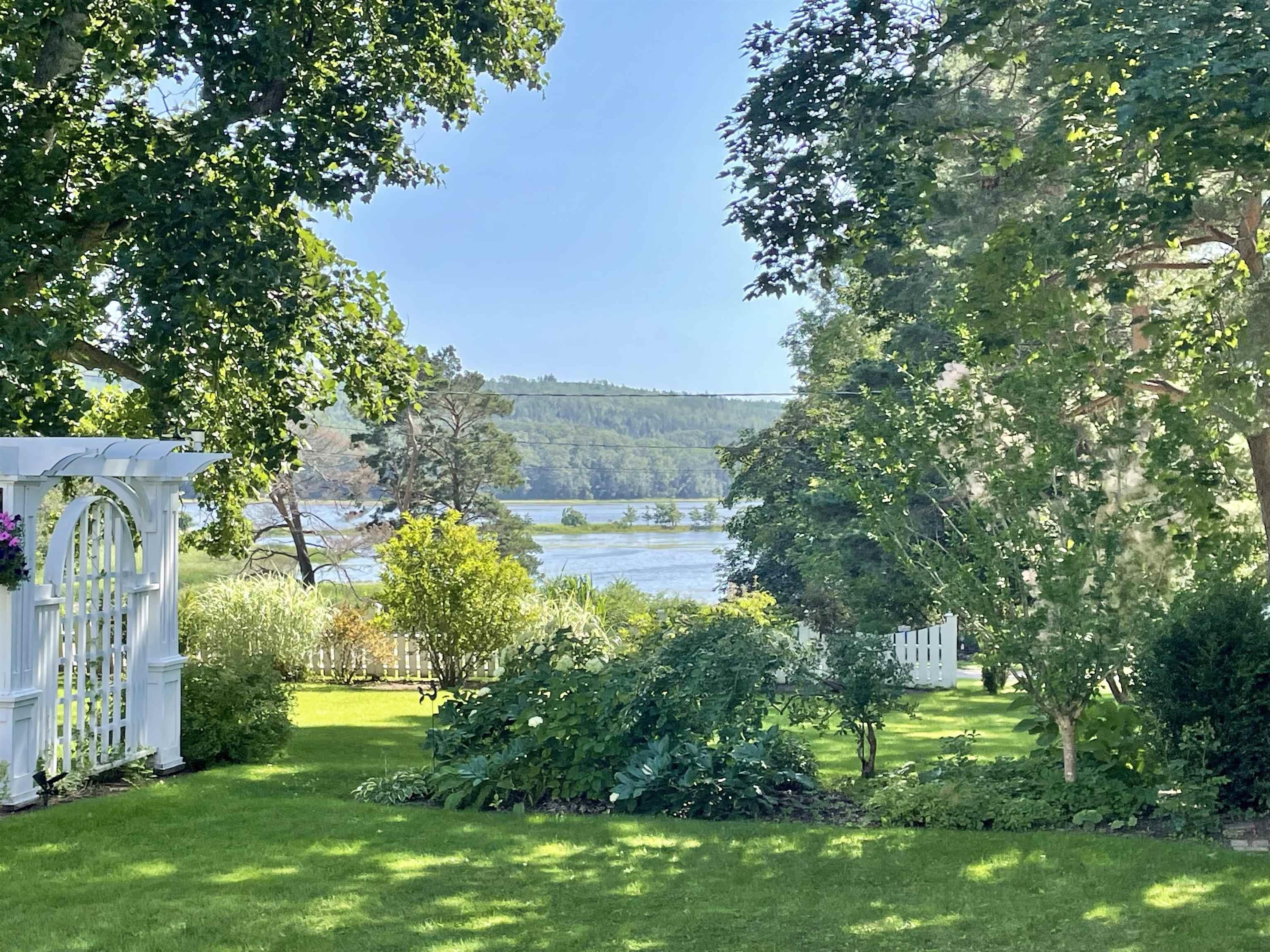 $875,000.00: 683 St George Street, Annapolis Royal