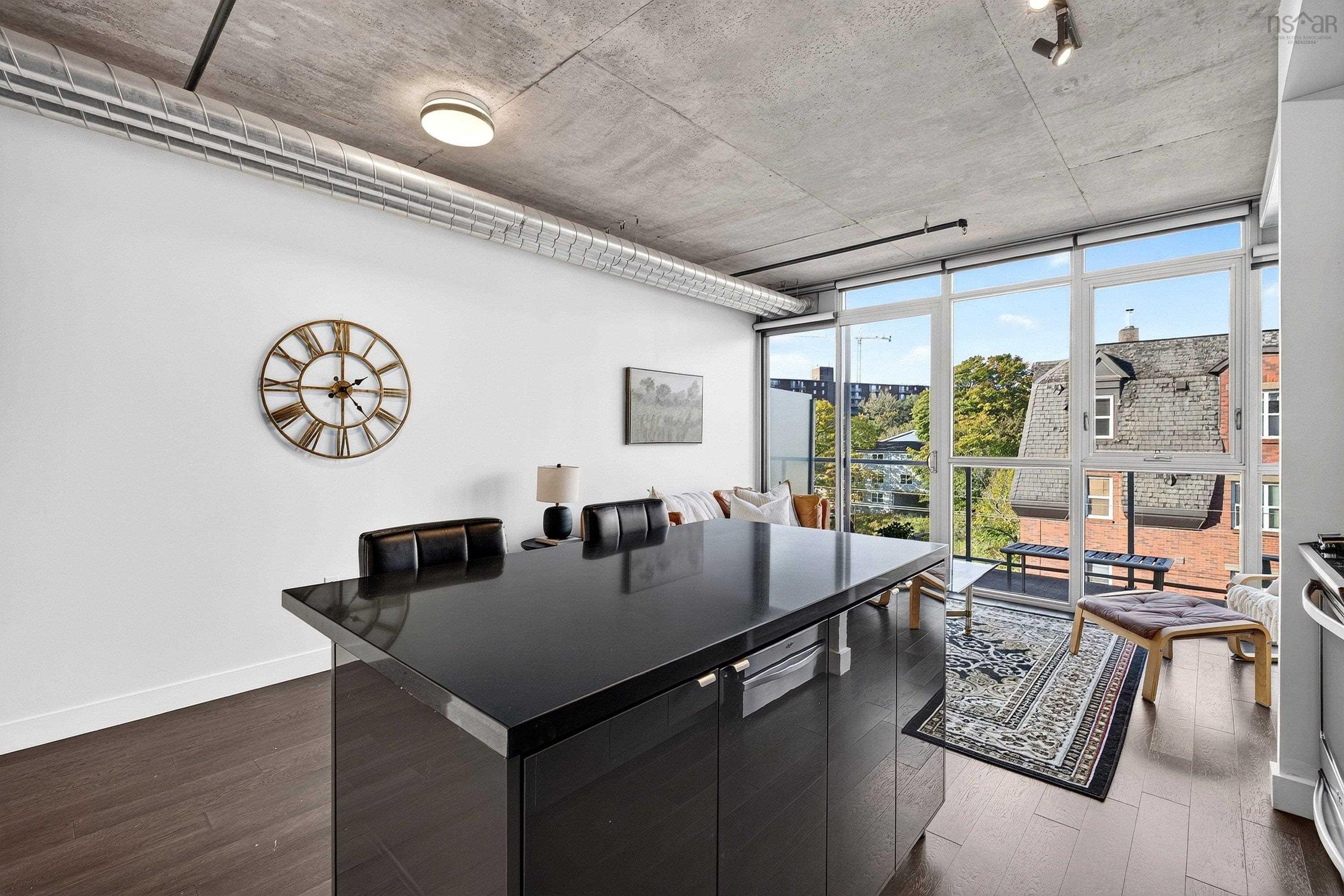 $389,900.00: 522 1065 Barrington Street, Halifax