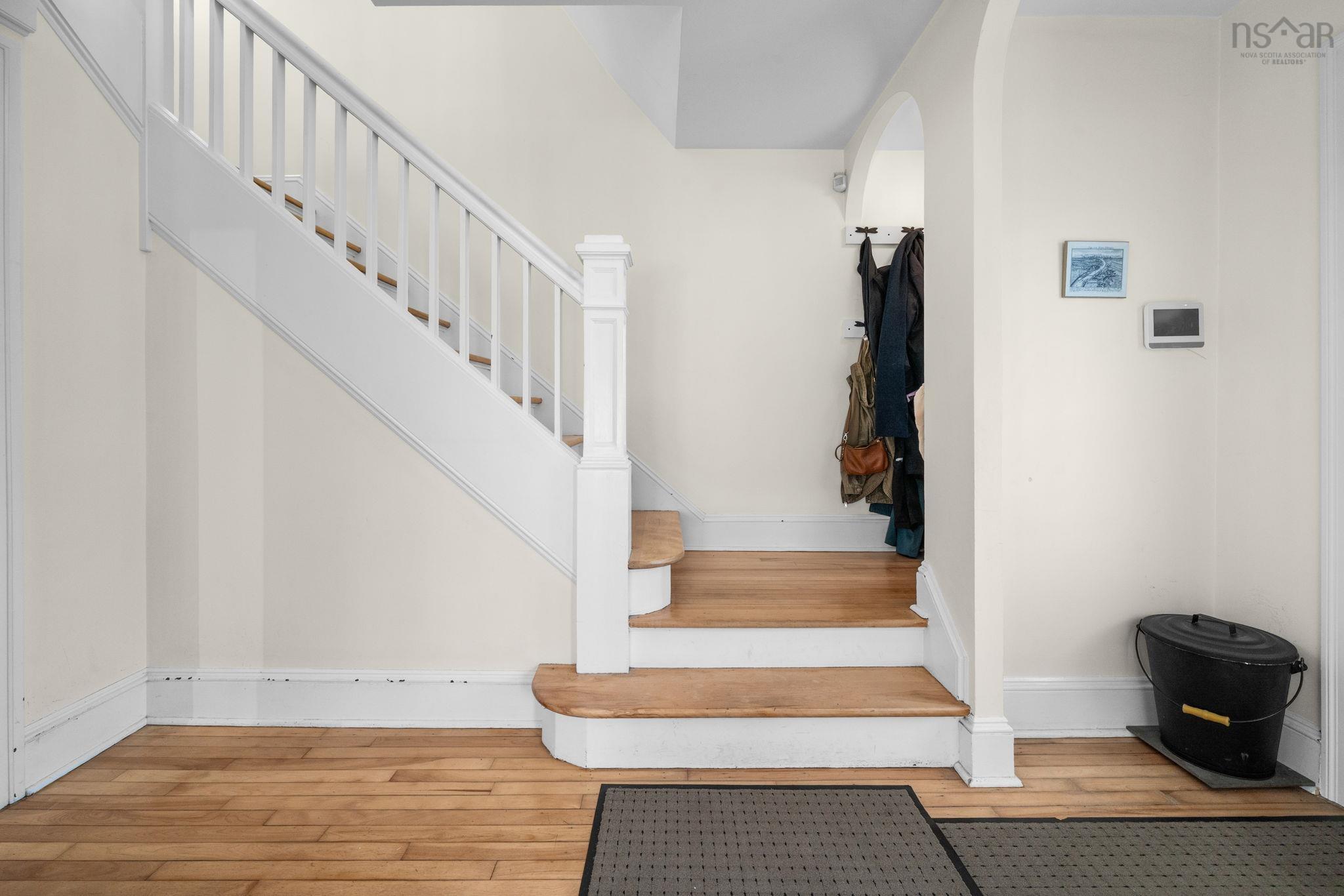 $774,900.00: 6869 Quinpool Road, Halifax