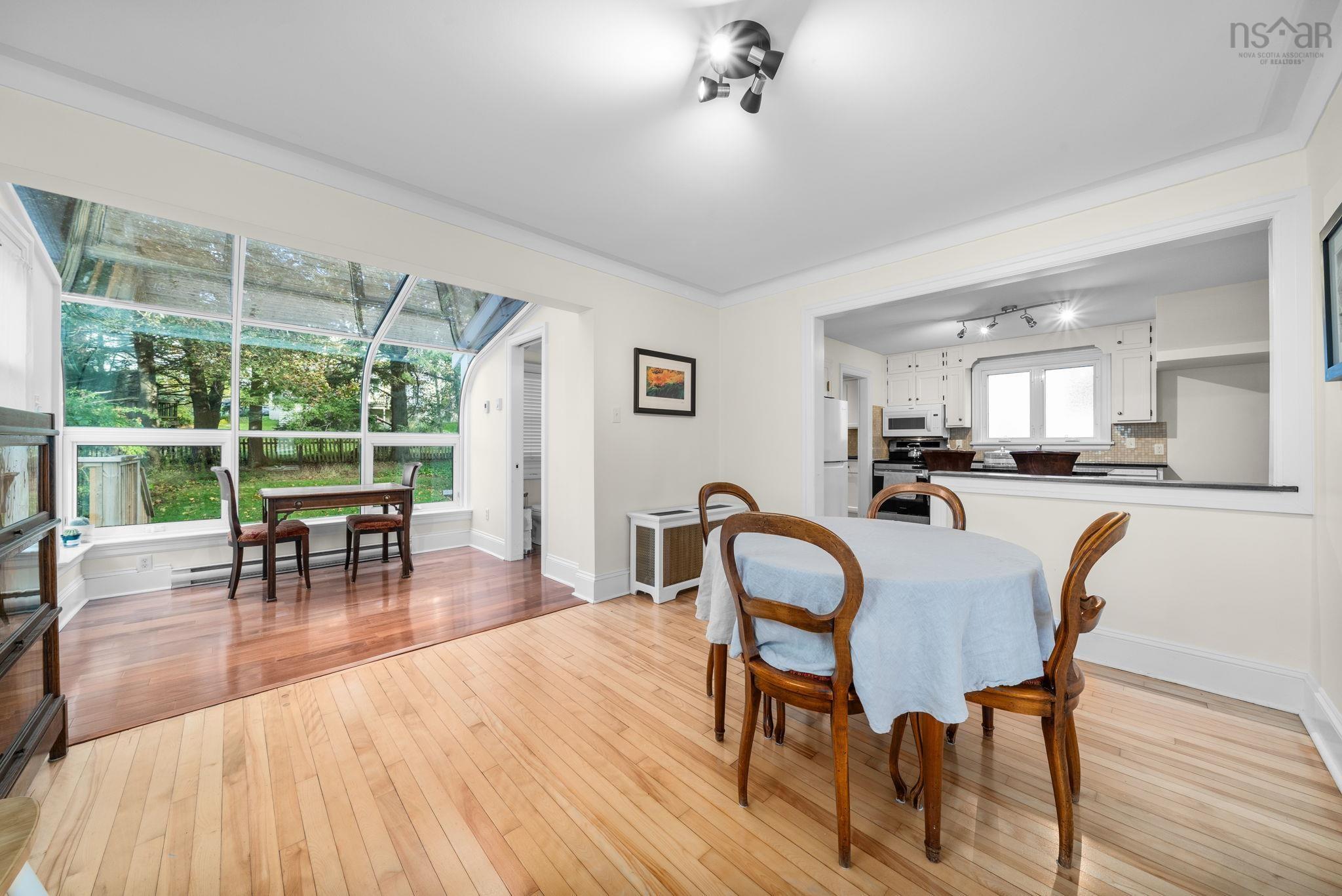 $774,900.00: 6869 Quinpool Road, Halifax
