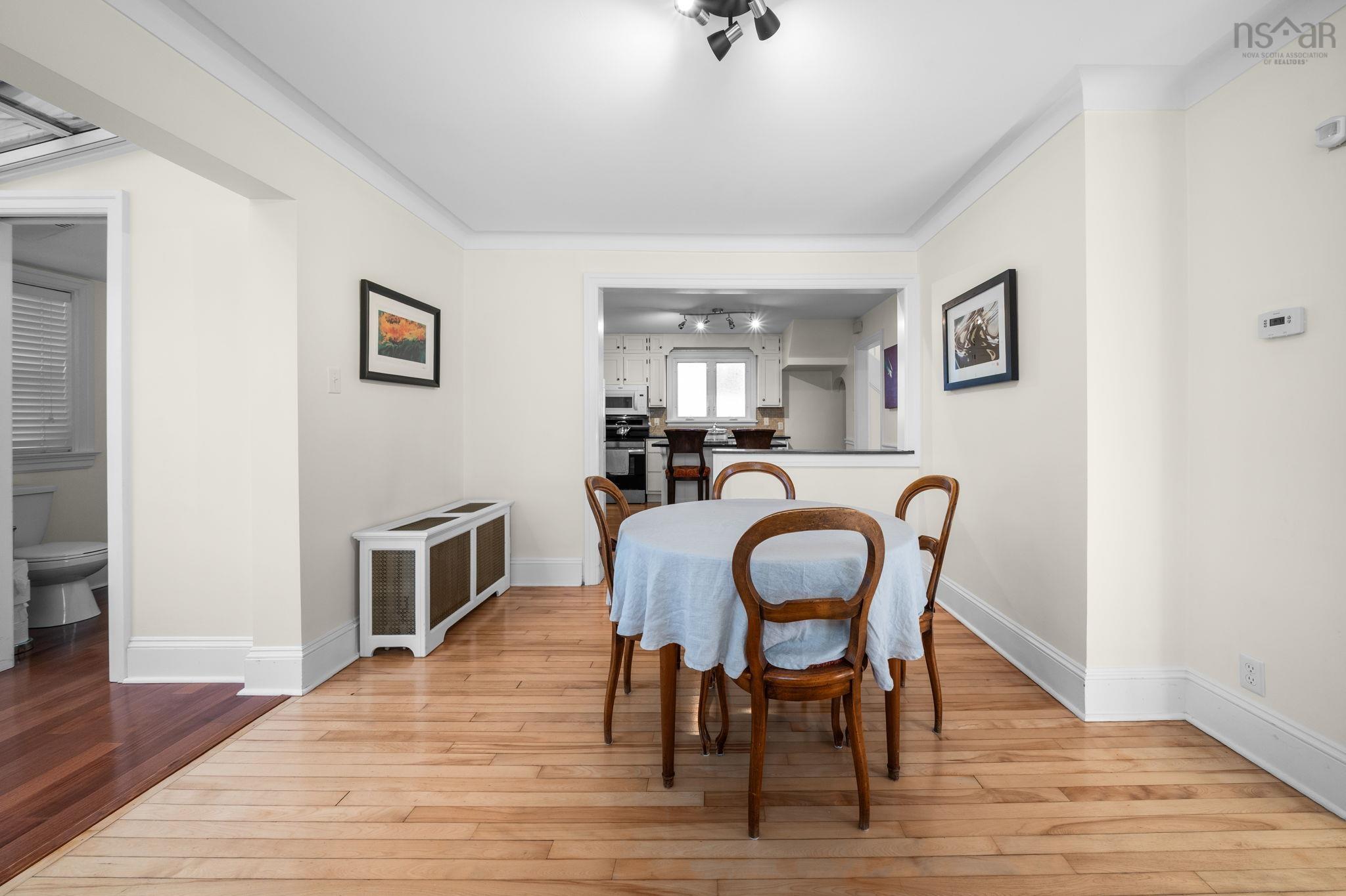 $774,900.00: 6869 Quinpool Road, Halifax