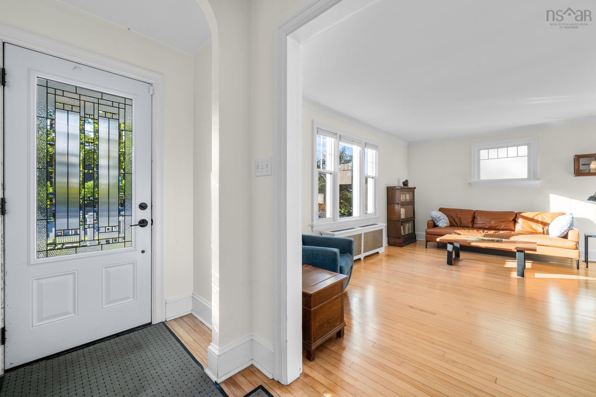 $774,900.00: 6869 Quinpool Road, Halifax