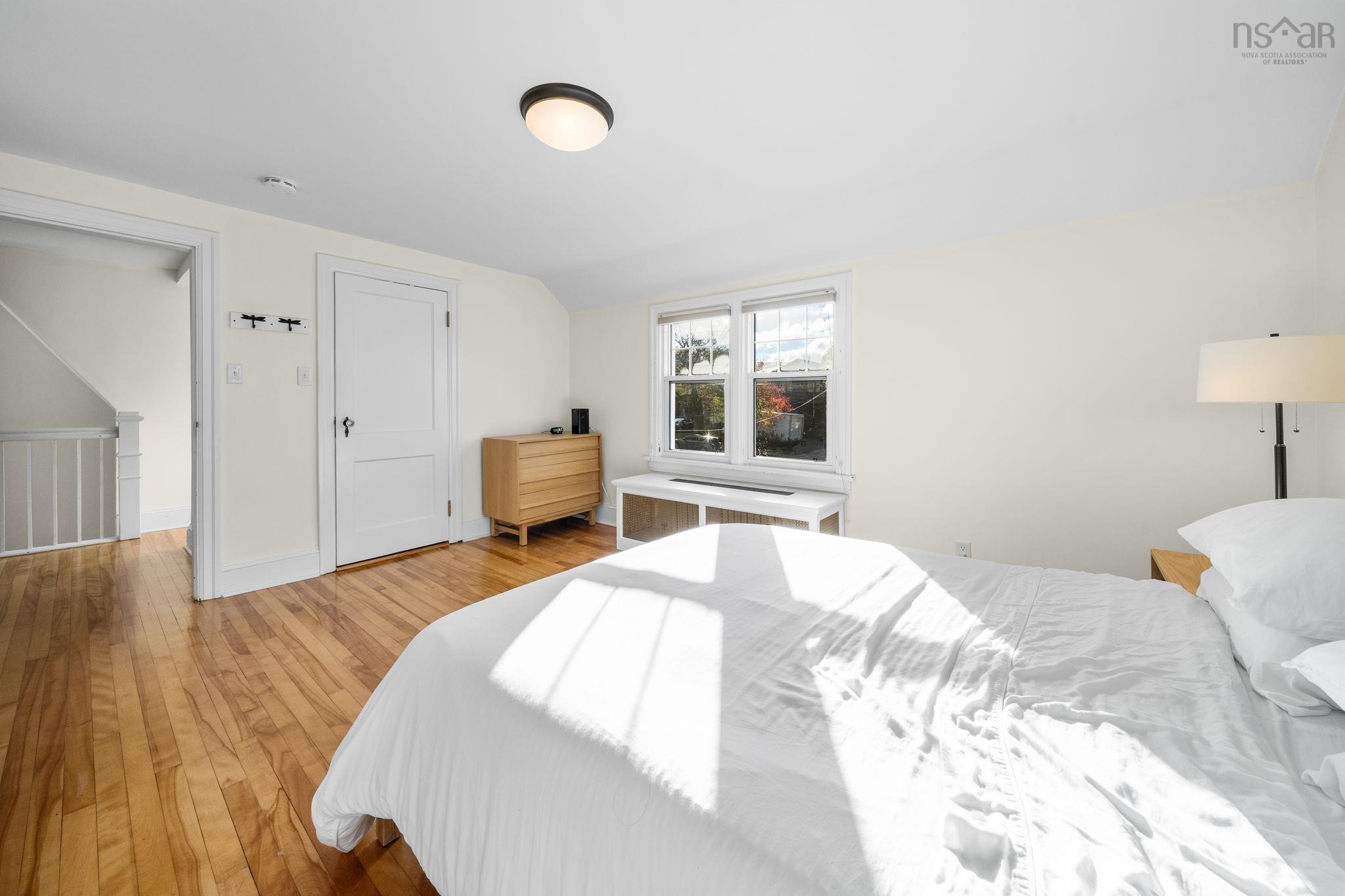 $774,900.00: 6869 Quinpool Road, Halifax