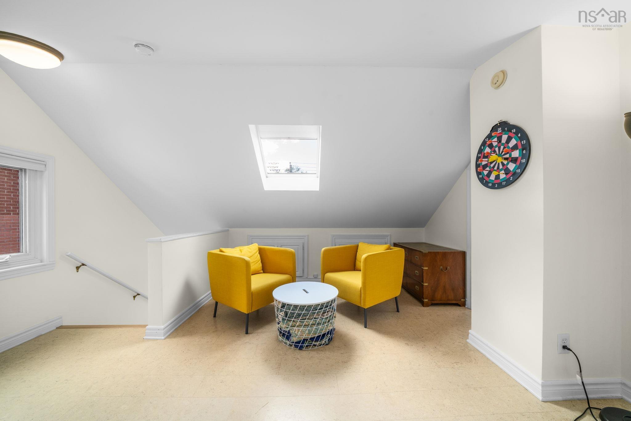 $774,900.00: 6869 Quinpool Road, Halifax